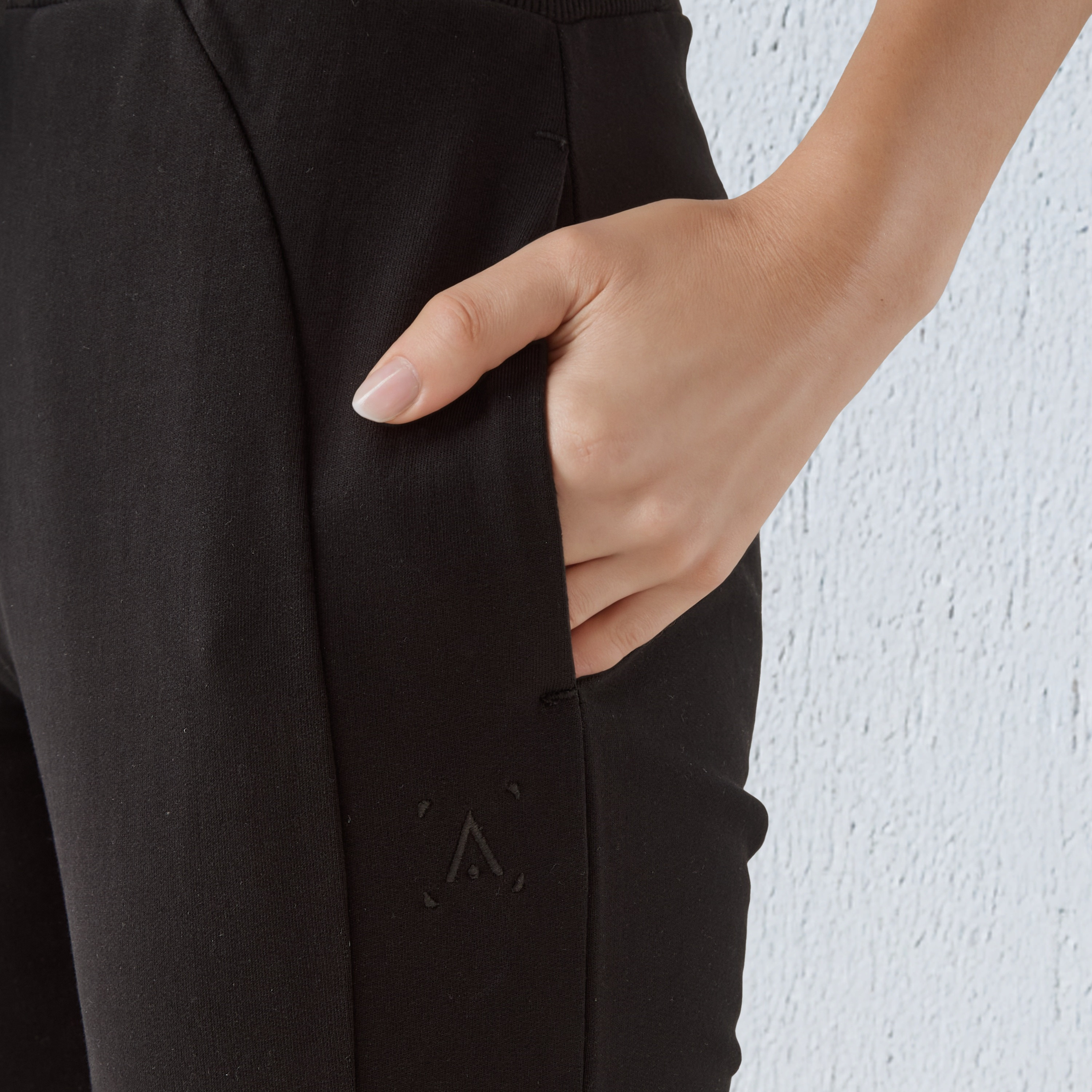 Women Regular Fit Joggers-women-clothing-bottoms-joggers-image-5