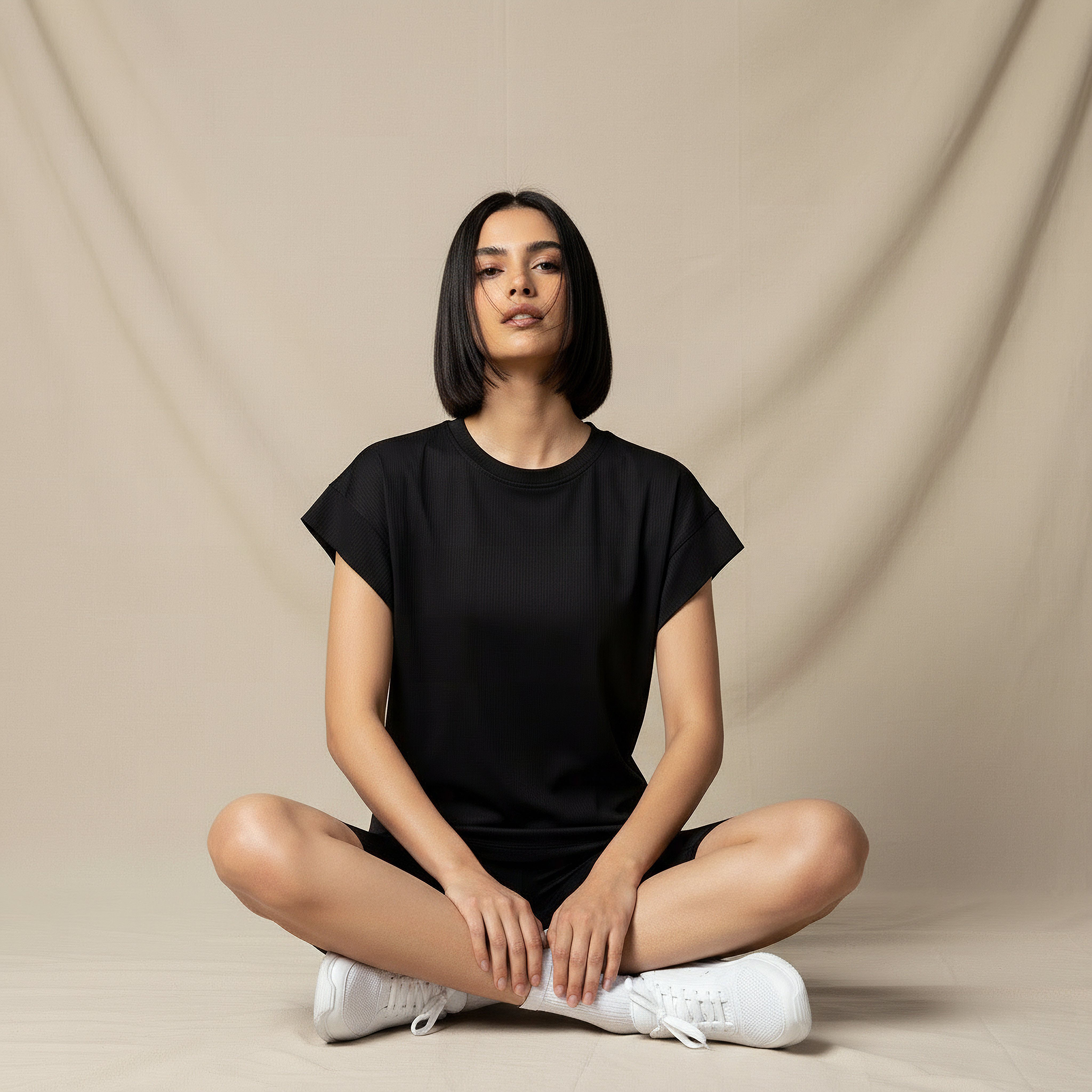 تيشيرت مضلع قابل للتمدد في اتجاهين بقصة مربعة للنساء-women-clothing-tshirts-image-1