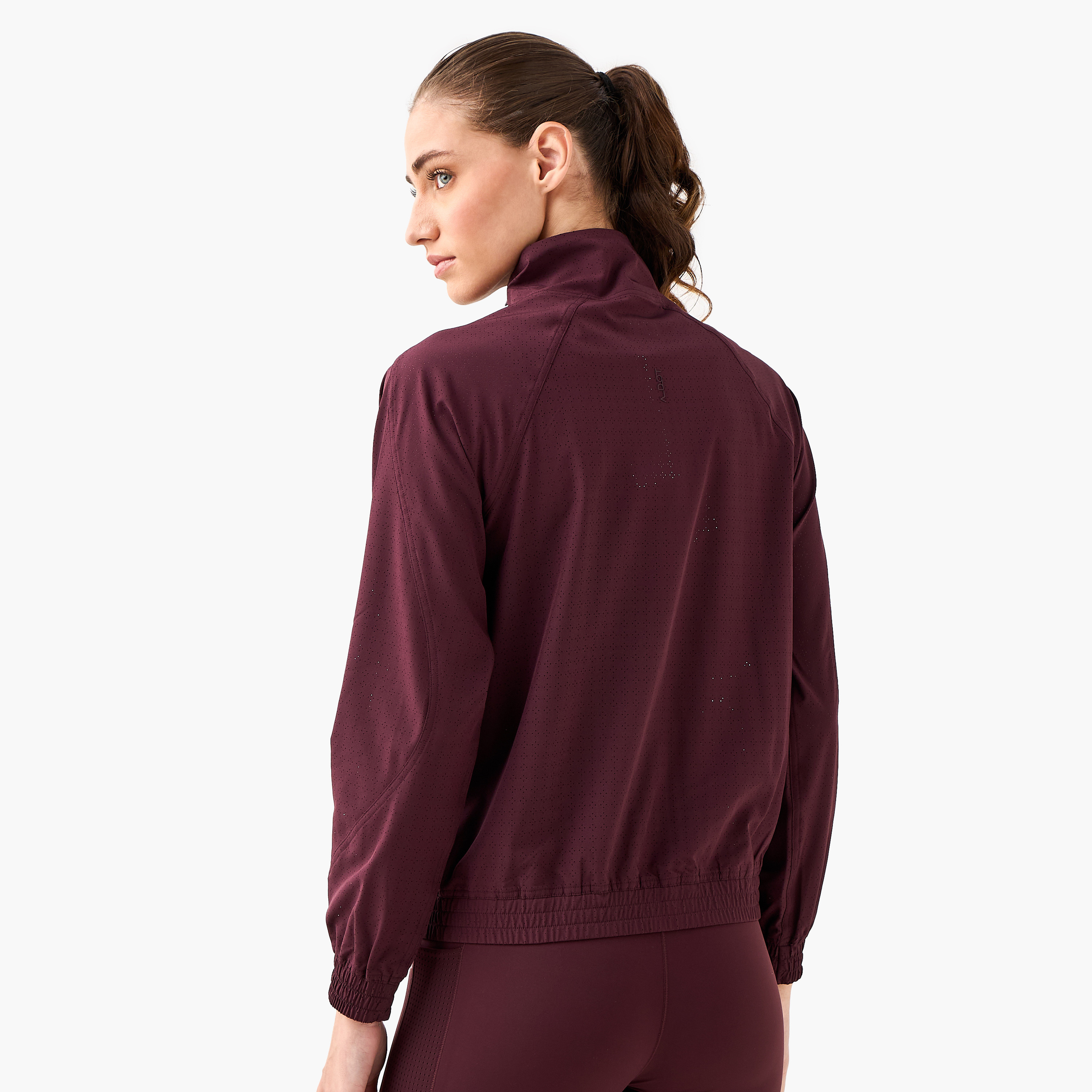 جاكيت مثقّب مطاطي باتجاهين للنساء-women-clothing-sportswearandactivewear-coatsandjackets-jackets-image-3