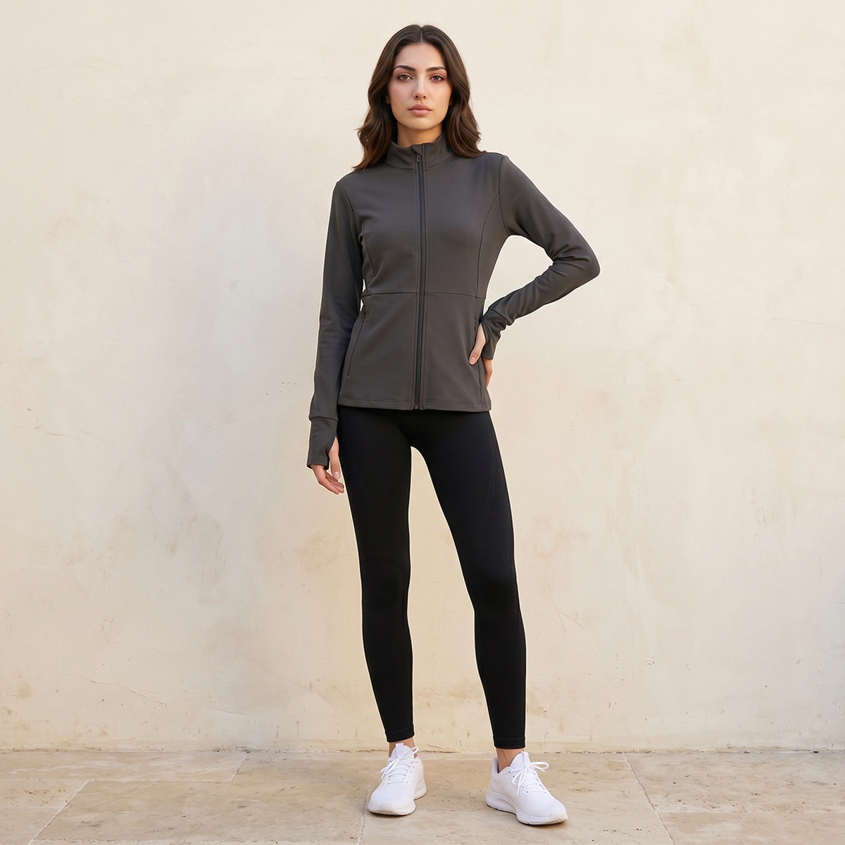 جاكيت بسحاب كامل وأكمام بفتحة إبهام-women-clothing-sportswearandactivewear-coatsandjackets-jackets-image-3