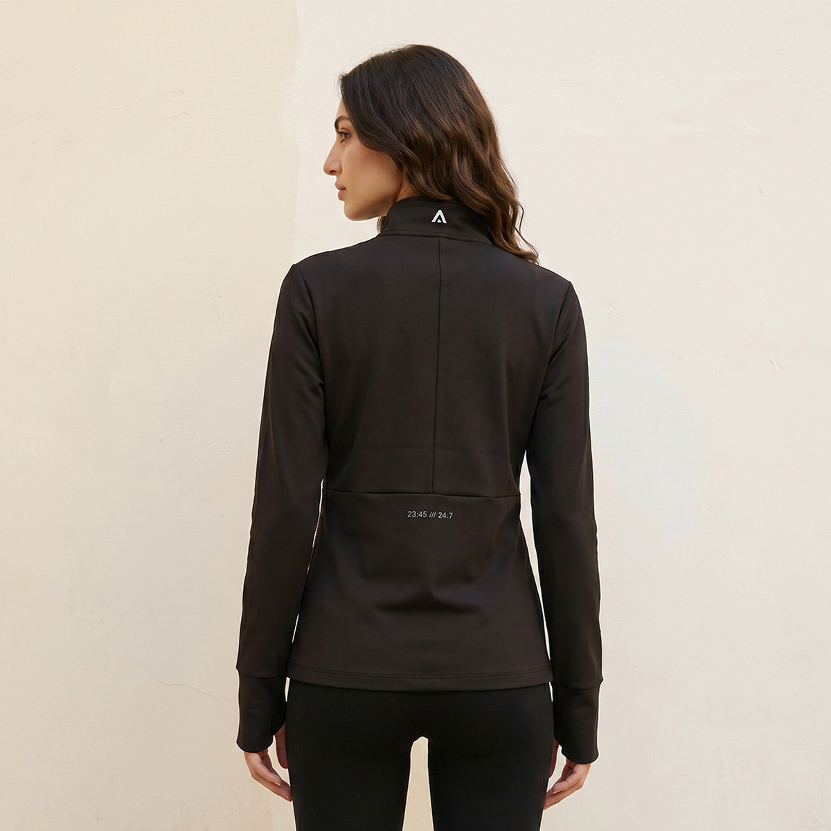 جاكيت بسحاب كامل وأكمام بفتحة إبهام-women-clothing-sportswearandactivewear-coatsandjackets-jackets-image-4