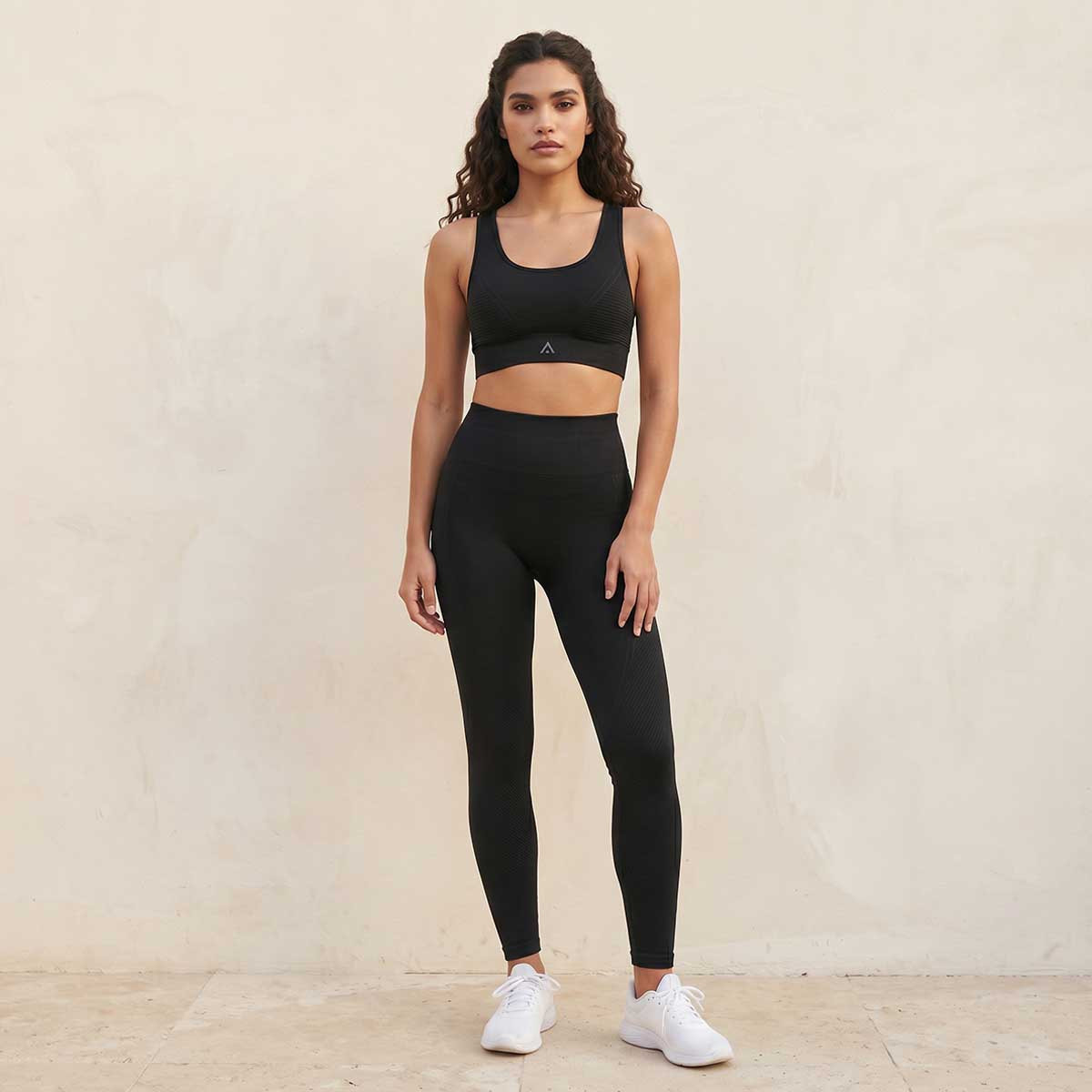 صدرية رياضية مرنة وبدون خياطة-women-clothing-lingerie-bras-image-9
