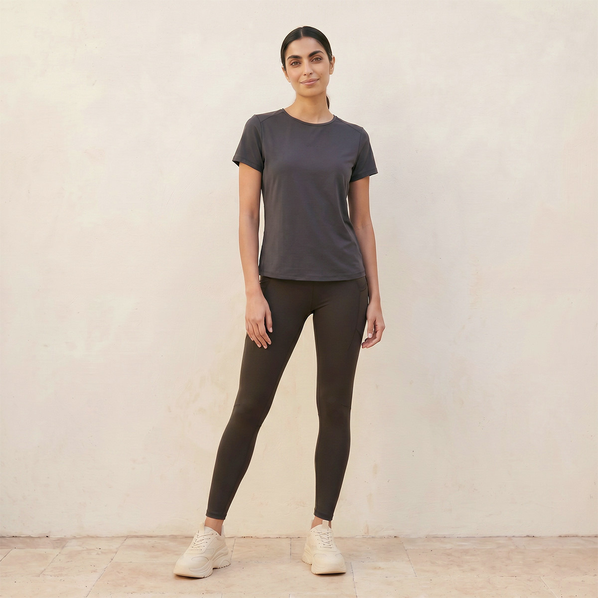 High-Waisted Super Stretch Leggings-women-clothing-sportswearandactivewear-bottoms-leggings-image-3