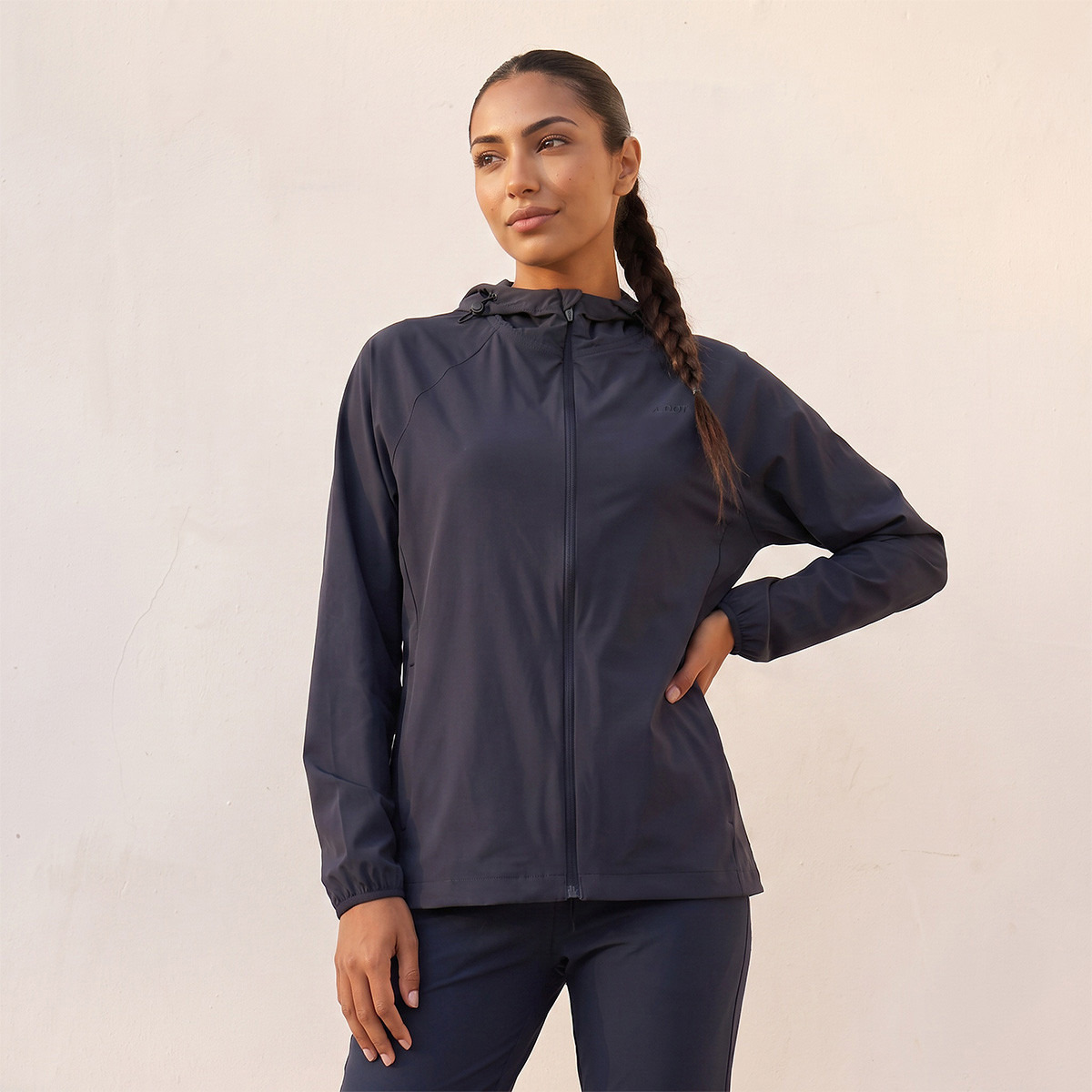 جاكيت بغطاء رأس وسحاب-sports-women-clothing-coatsandjackets-jackets-image-1