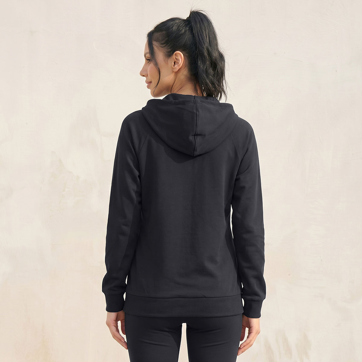 هودي رياضي مرن بتصميم عصري وأنيق-sports-women-clothing-hoodiesandsweatshirts-image-4