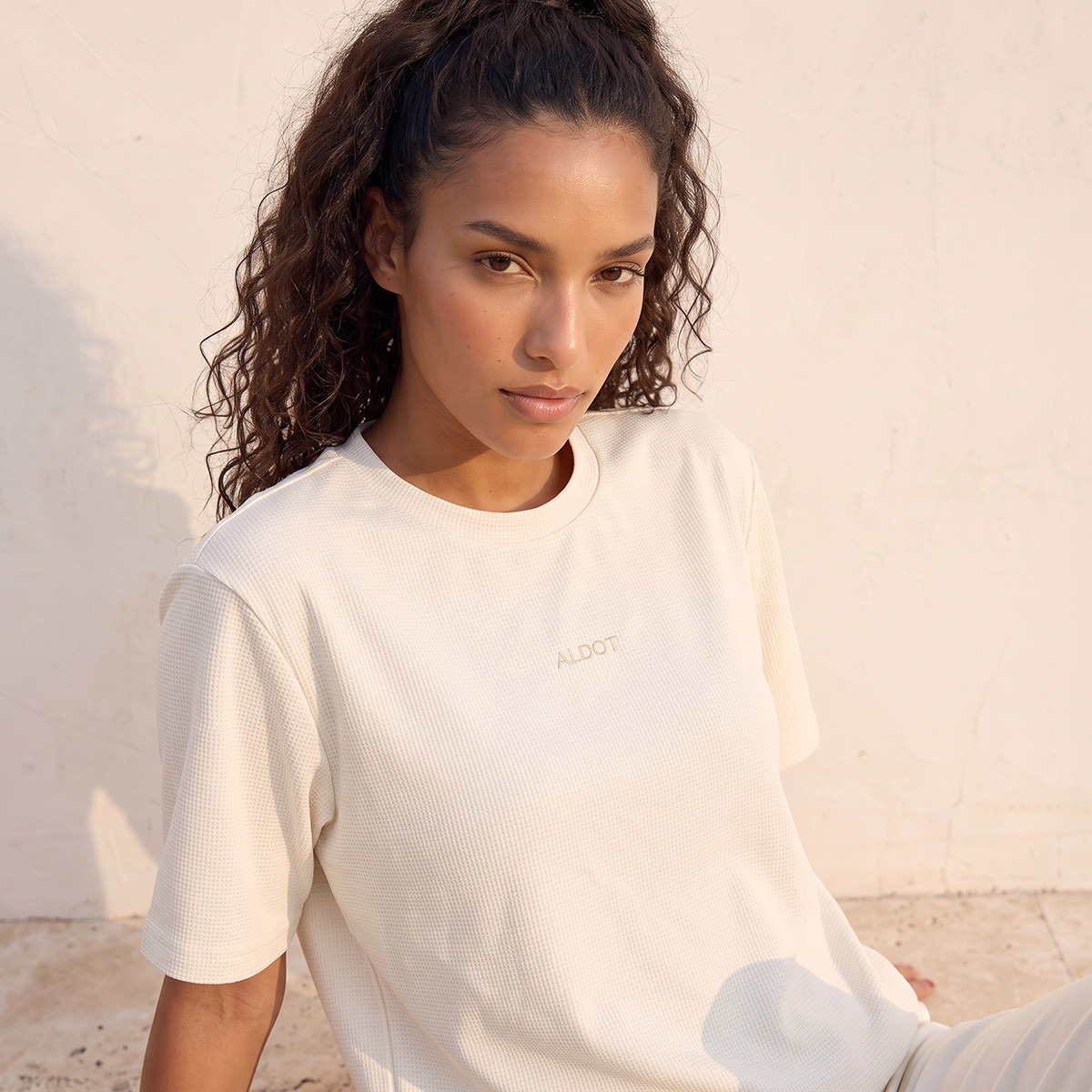 Waffle Textured 2-Way Stretch T-shirt-sports-women-clothing-tshirtsandvests-image-4