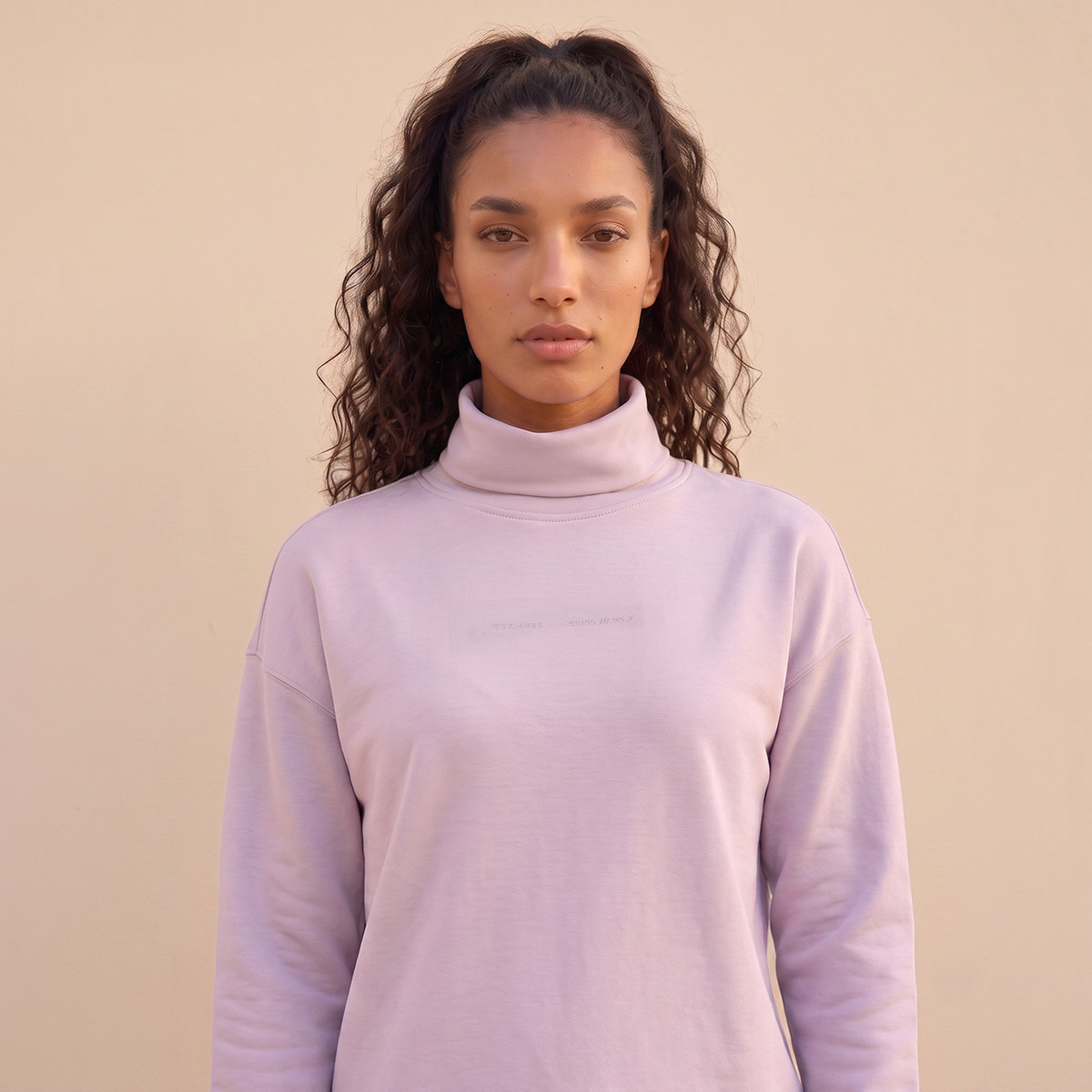 سويت شيرت بياقة ضيّقة عالية-sports-women-clothing-hoodiesandsweatshirts-image-5