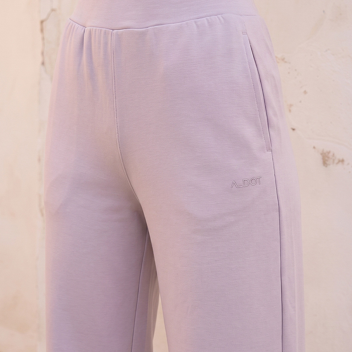 بنطلون رياضي بحافة بفتحة-women-clothing-bottoms-joggers-image-4