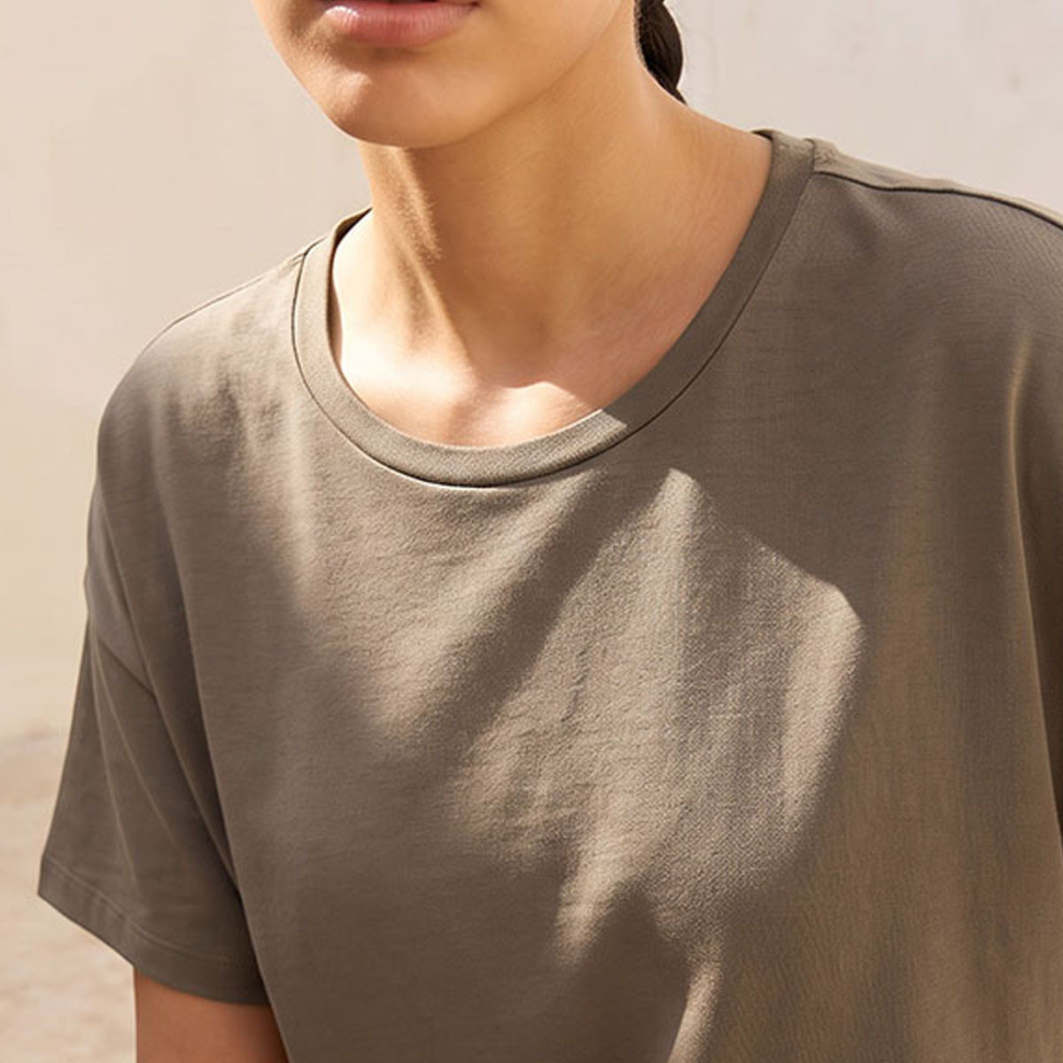 2 Way Stretch Boxy T-shirt-sports-women-clothing-tshirtsandvests-image-4
