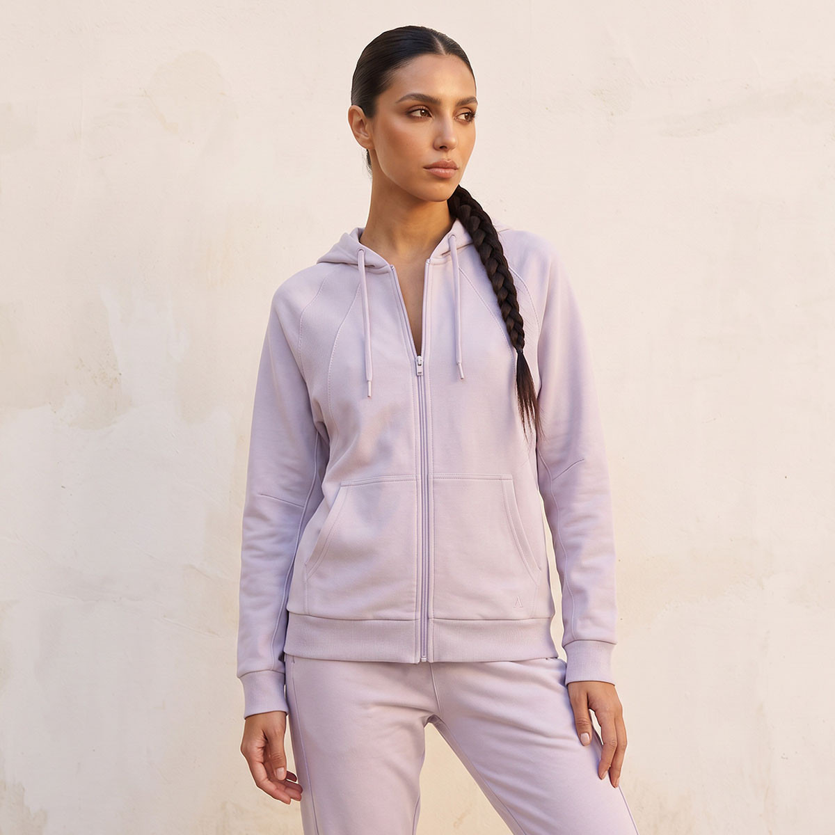 جاكيت بغطاء رأس بمرونة اتجاهين-sports-women-clothing-coatsandjackets-jackets-image-4