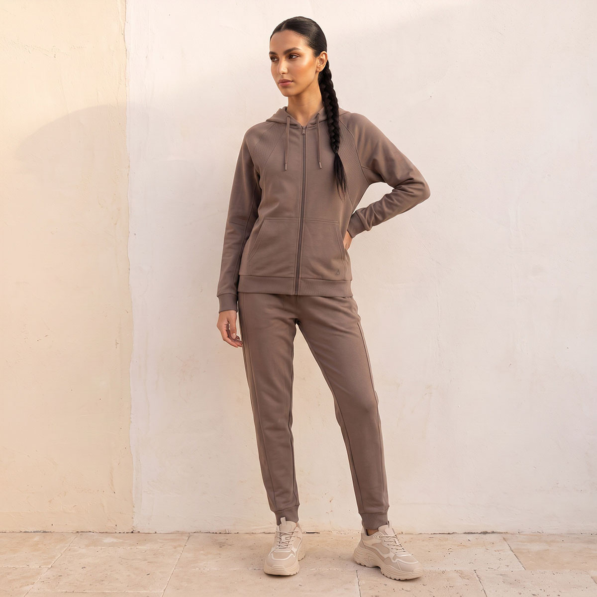 جاكيت بغطاء رأس بمرونة اتجاهين-sports-women-clothing-coatsandjackets-jackets-image-5
