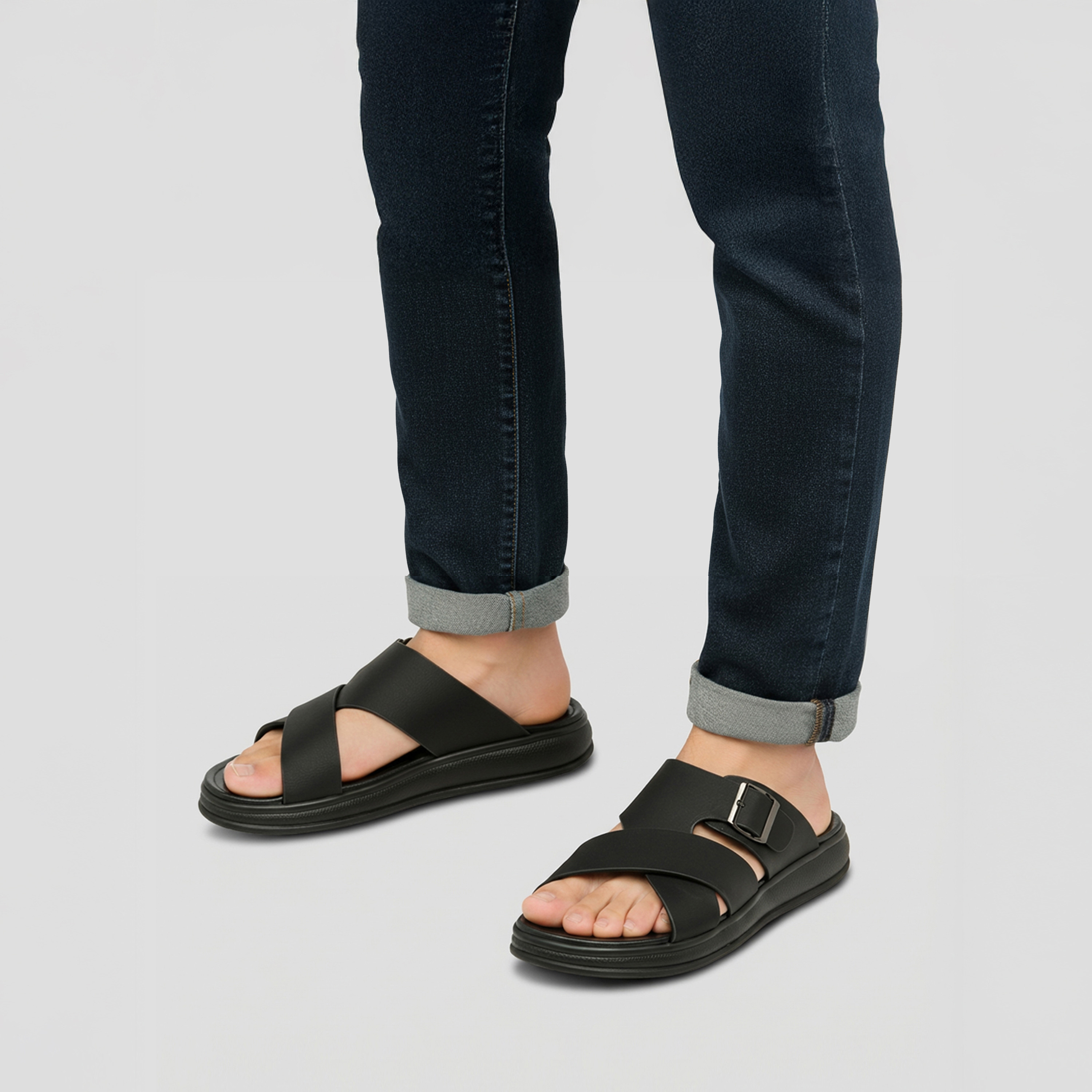 صندل مريح سهل الارتداء للرجال من لو كونفورت-men-shoes-sandals-image-2