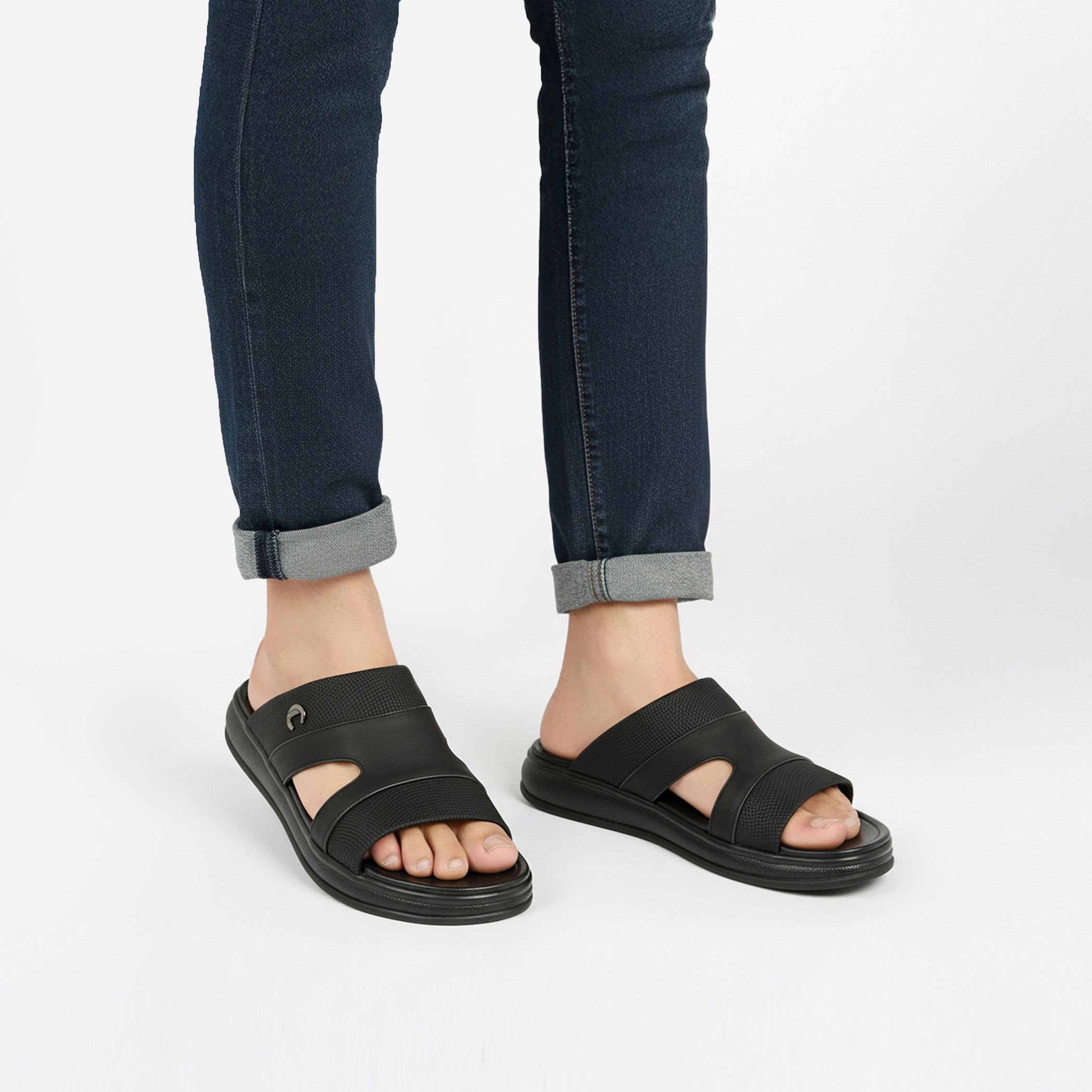 صندل مريح سهل الارتداء للرجال من لو كونفورت-men-shoes-sandals-image-2
