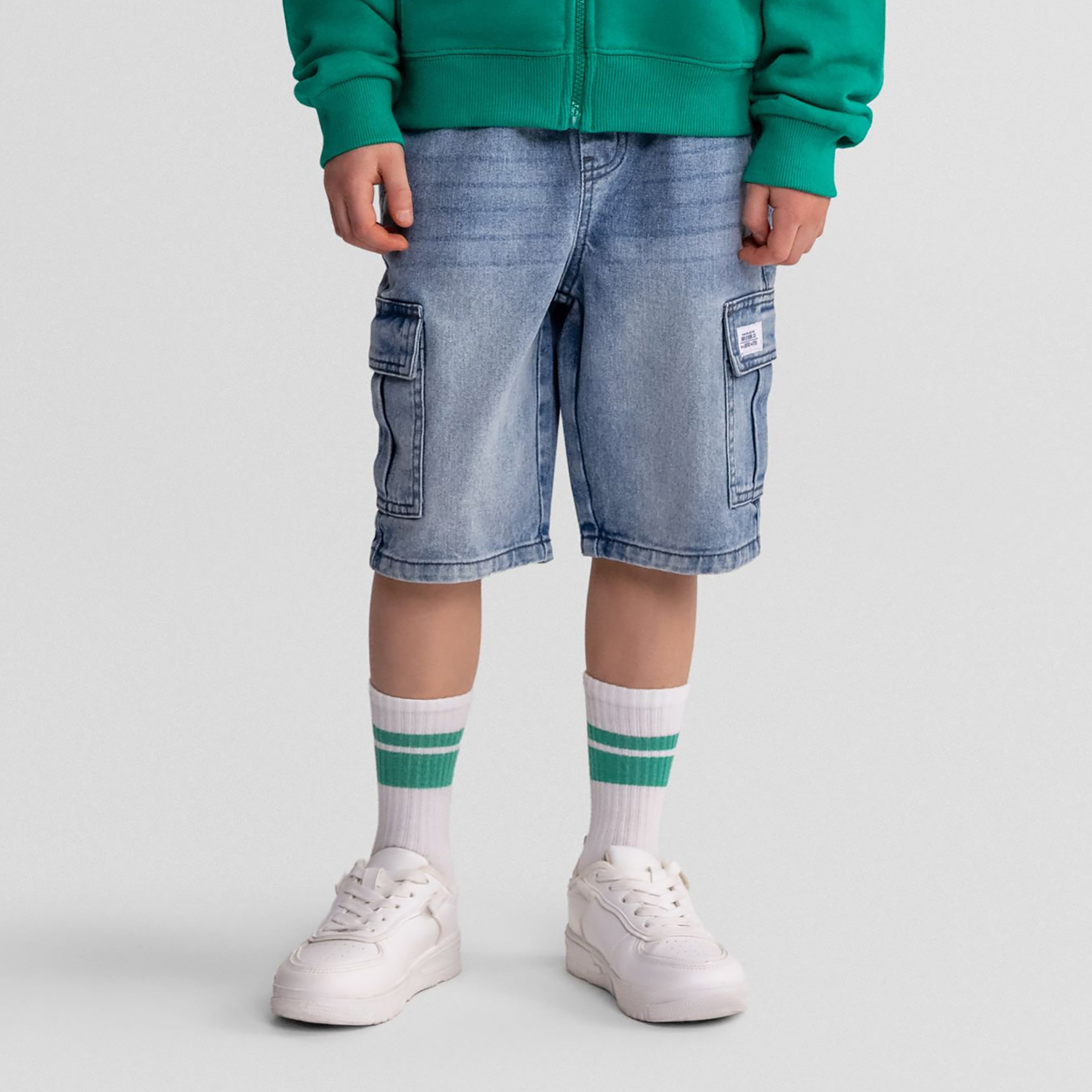 طقم شورتات دينيم بجيوب وخصر مطاطي ورباط قطعتين من مينوتي-boys-clothing-bottoms-shorts-image-2