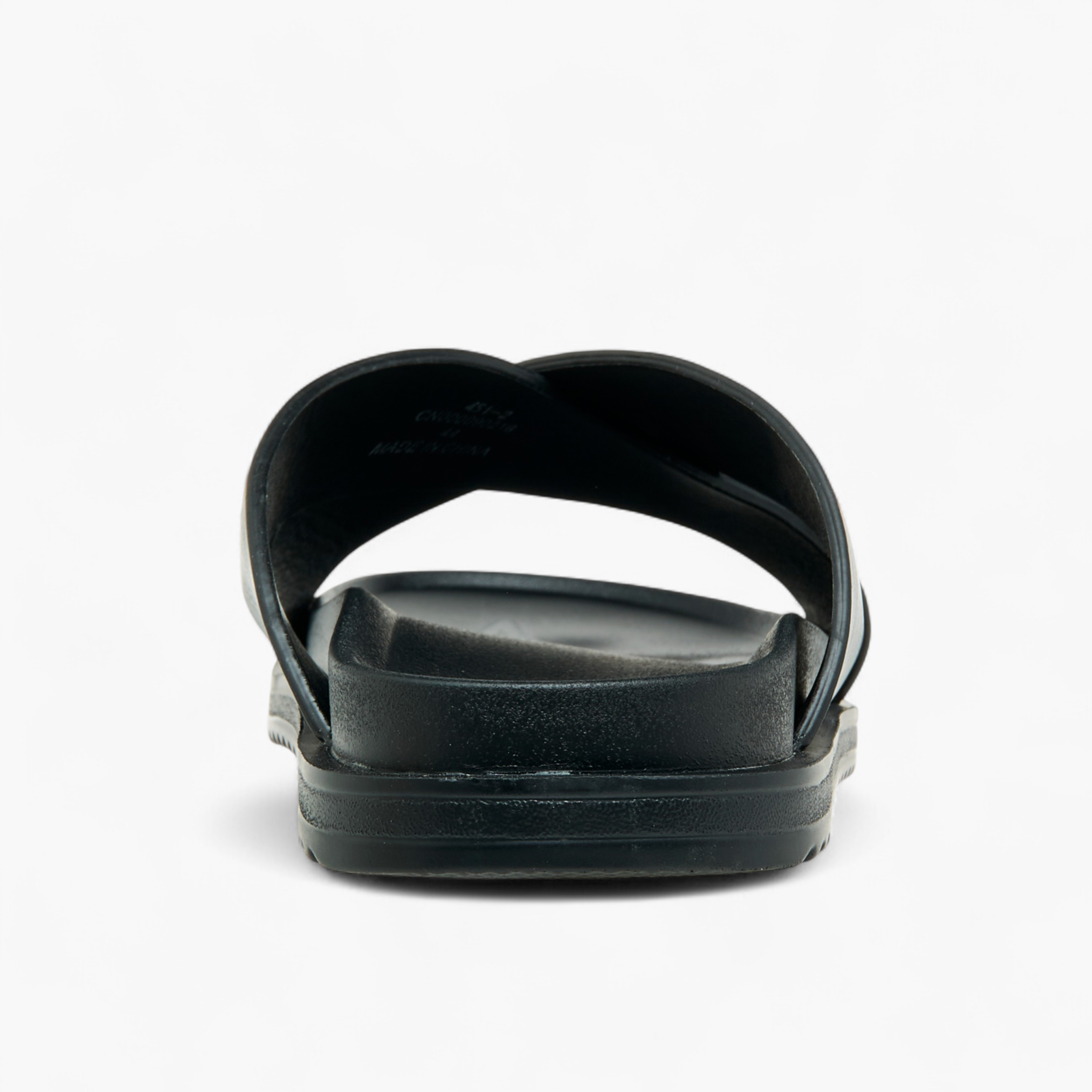 صندل سهل الارتداء بأحزمة متقاطعة من إل أو إل من شو إكسبريس-men-shoes-sandals-image-5