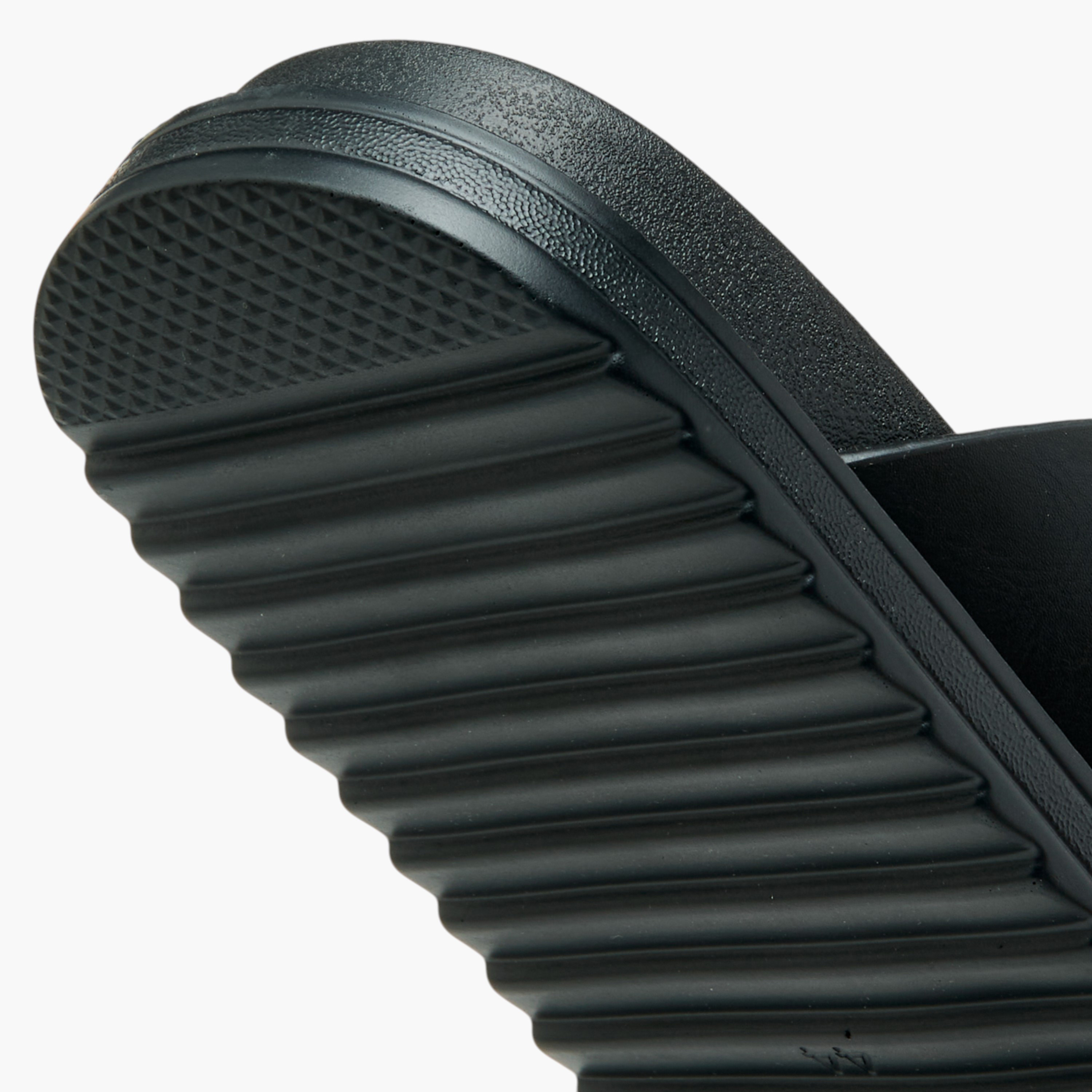 صندل سهل الارتداء بأحزمة متقاطعة من إل أو إل من شو إكسبريس-men-shoes-sandals-image-6