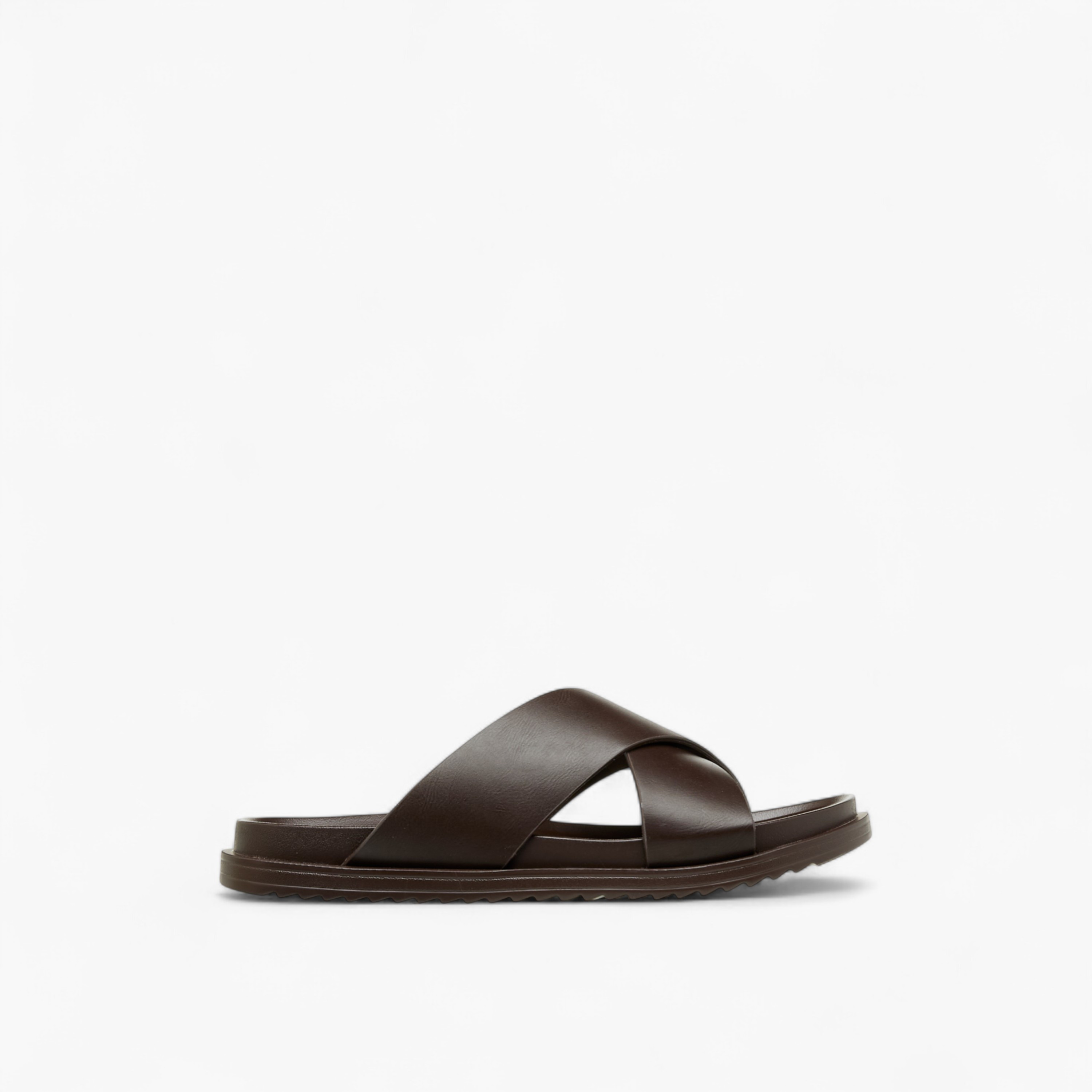 صندل سهل الارتداء بأحزمة متقاطعة من إل أو إل من شو إكسبريس-men-shoes-sandals-image-3