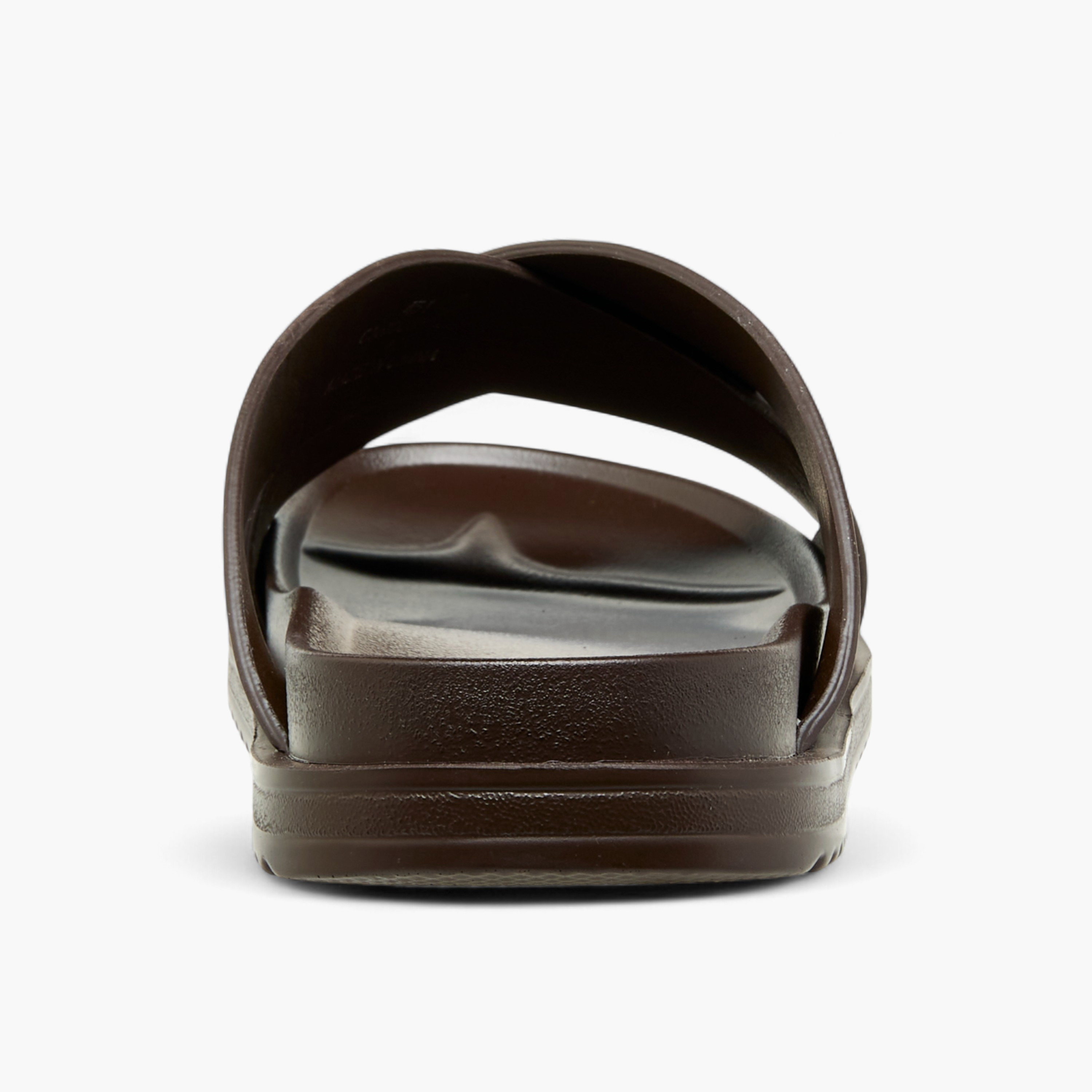 صندل سهل الارتداء بأحزمة متقاطعة من إل أو إل من شو إكسبريس-men-shoes-sandals-image-5