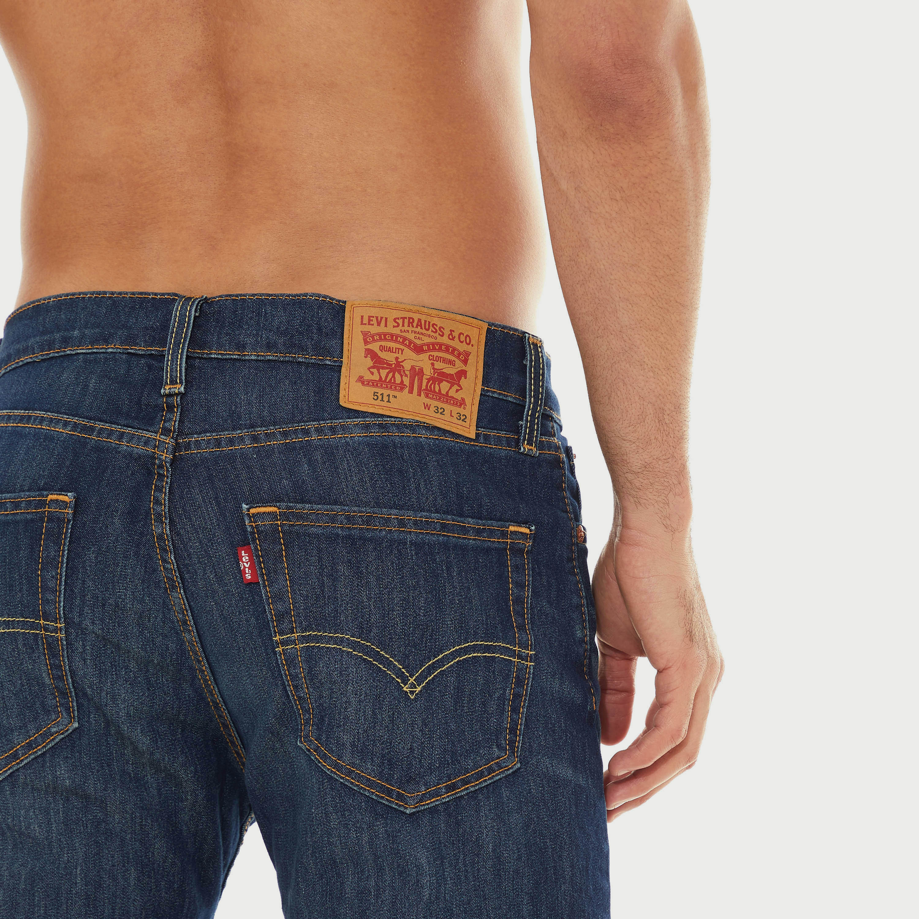 بنطال جينز من ليفايز بمتوسط الارتفاع مع سليم فت بلون ازرق-men-clothing-bottoms-jeans-image-2