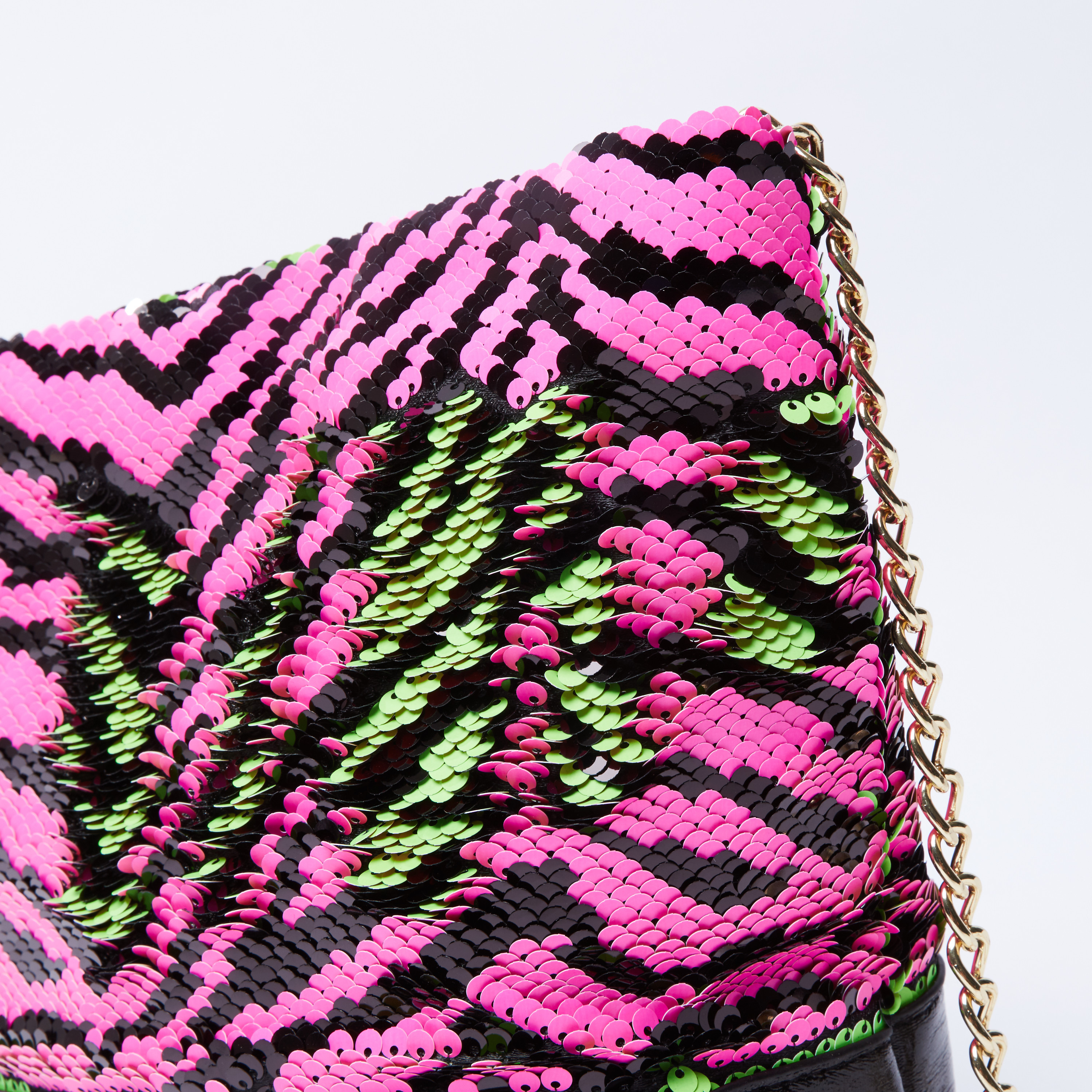 حقيبة كروس بودي بسلسلة ميتاليك وتفاصيل ترتر على الوجهين-women-bagsandwallets-handbags-image-3