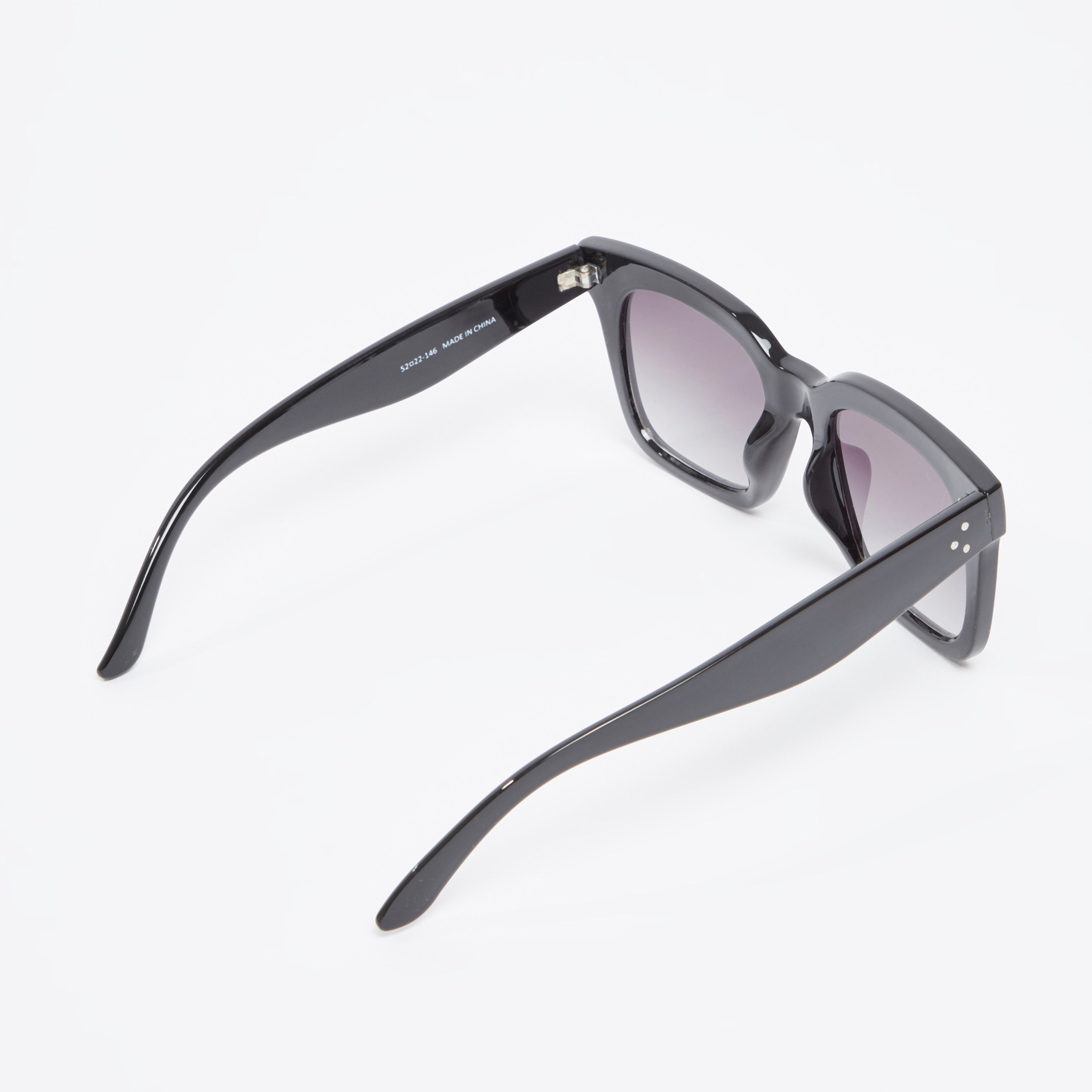 Plain wayfarer sales sunglasses