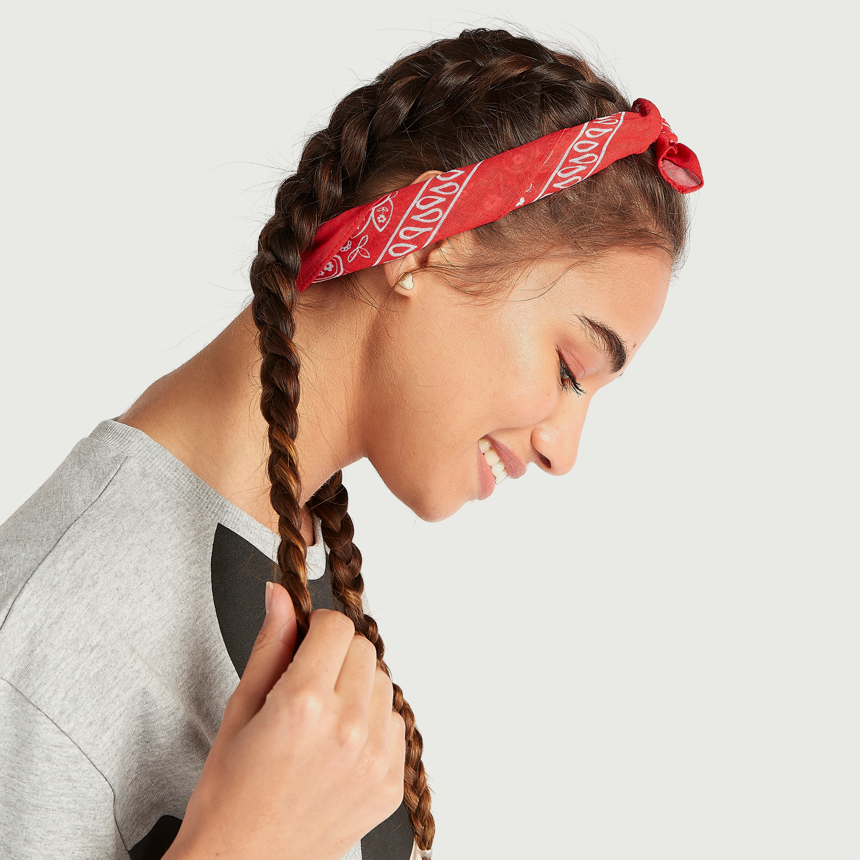 باندانا بطبعات بيزلي-women-hairaccessories-image-2