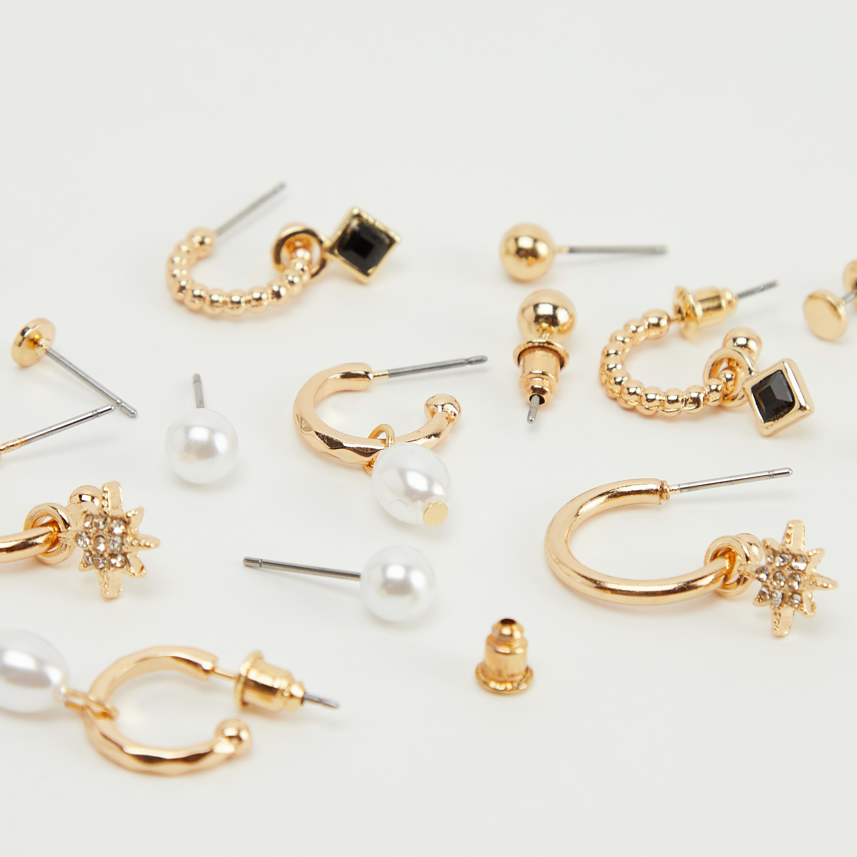حلقان بمكبس إغلاق خلفي من جلوو - طقم من 6 قطع متنوعة-women-watchesandjewellery-jewellery-earrings-image-3