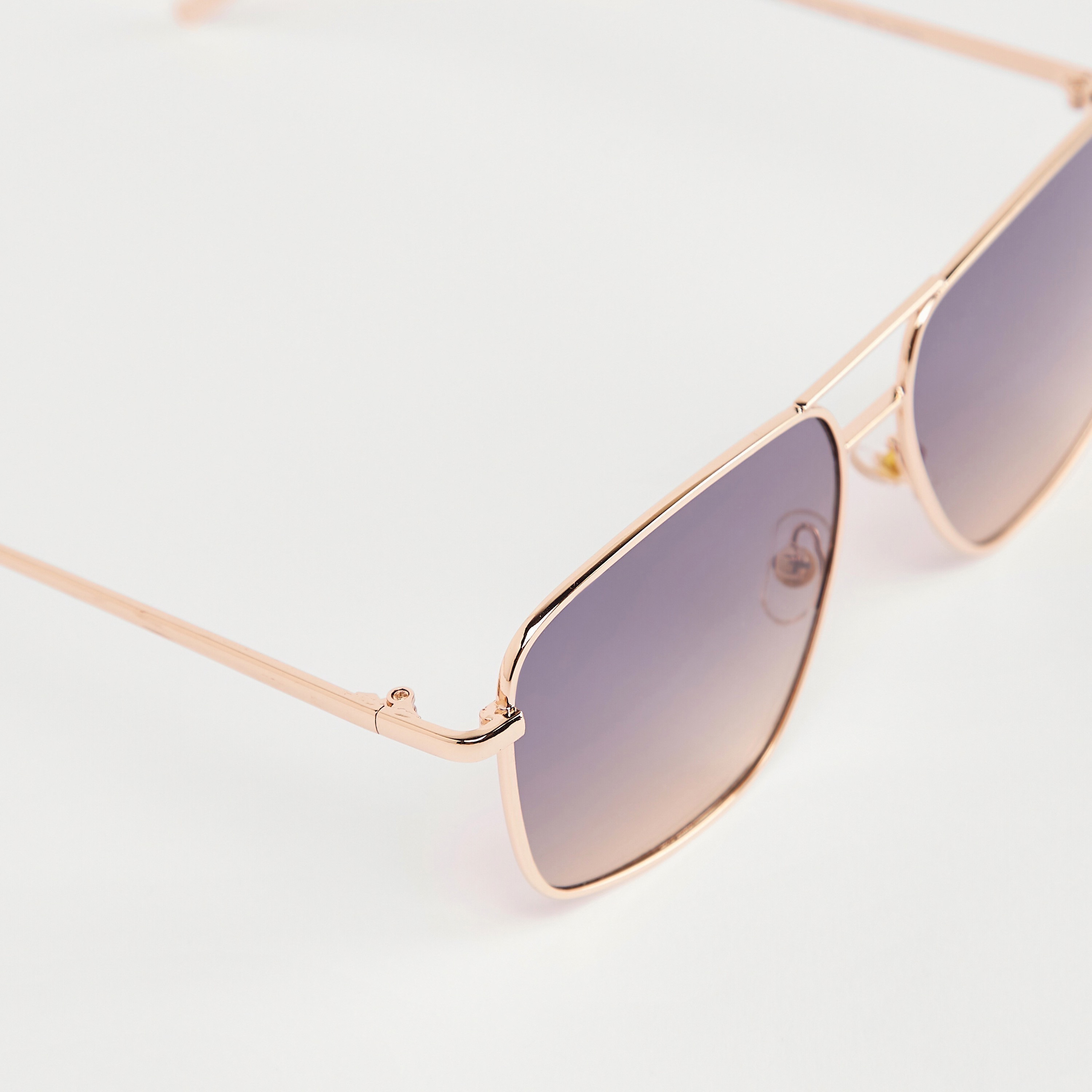 نظّارة شمسيّة بإطار كامل وعدسات ملوّنة ووسادات أنف-women-sunglasses-image-4