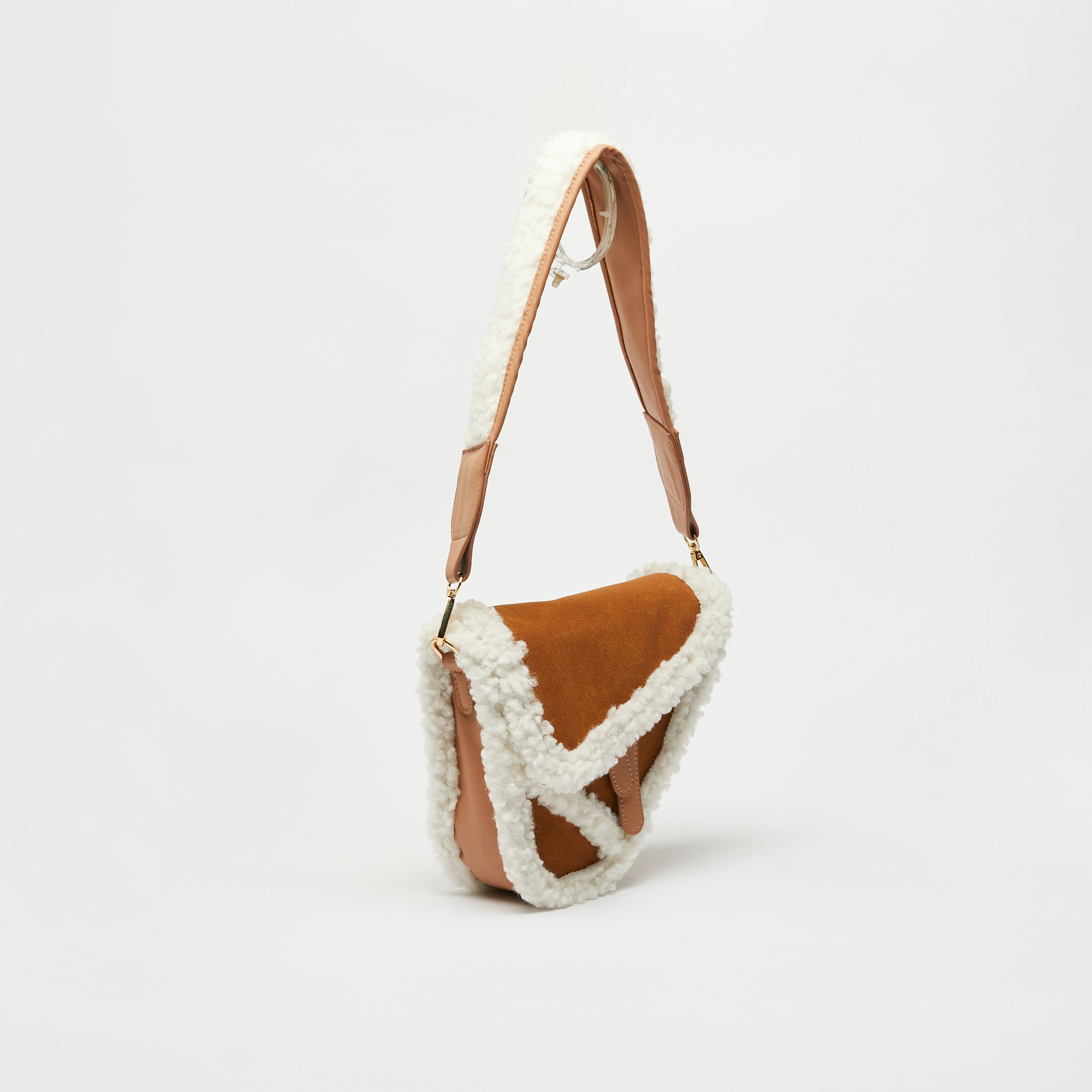 Over the clearance shoulder saddle bag