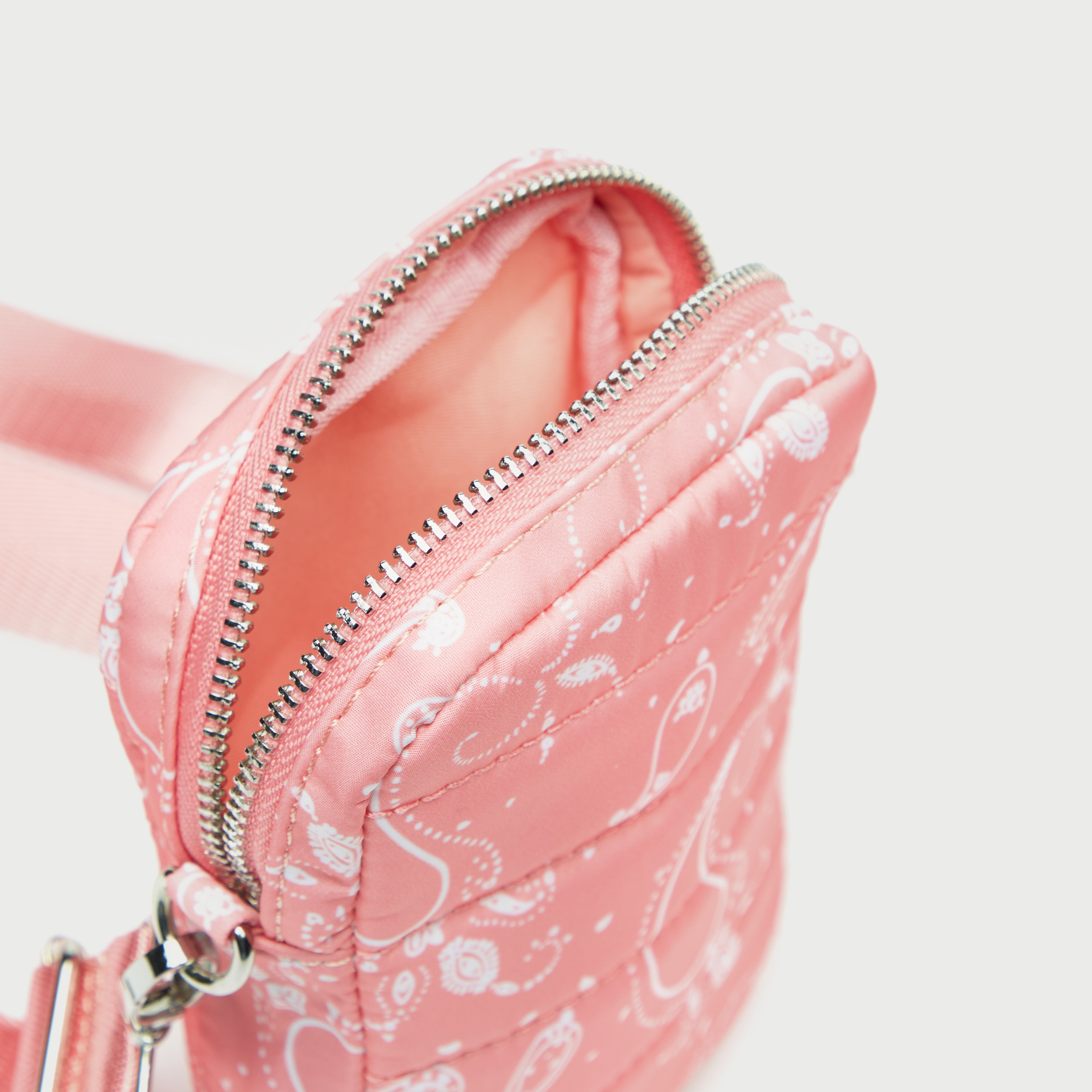 شنطة كروس بودي بحزام قابل للفصل وسحاب إغلاق وطبعات-women-bagsandwallets-handbags-image-18