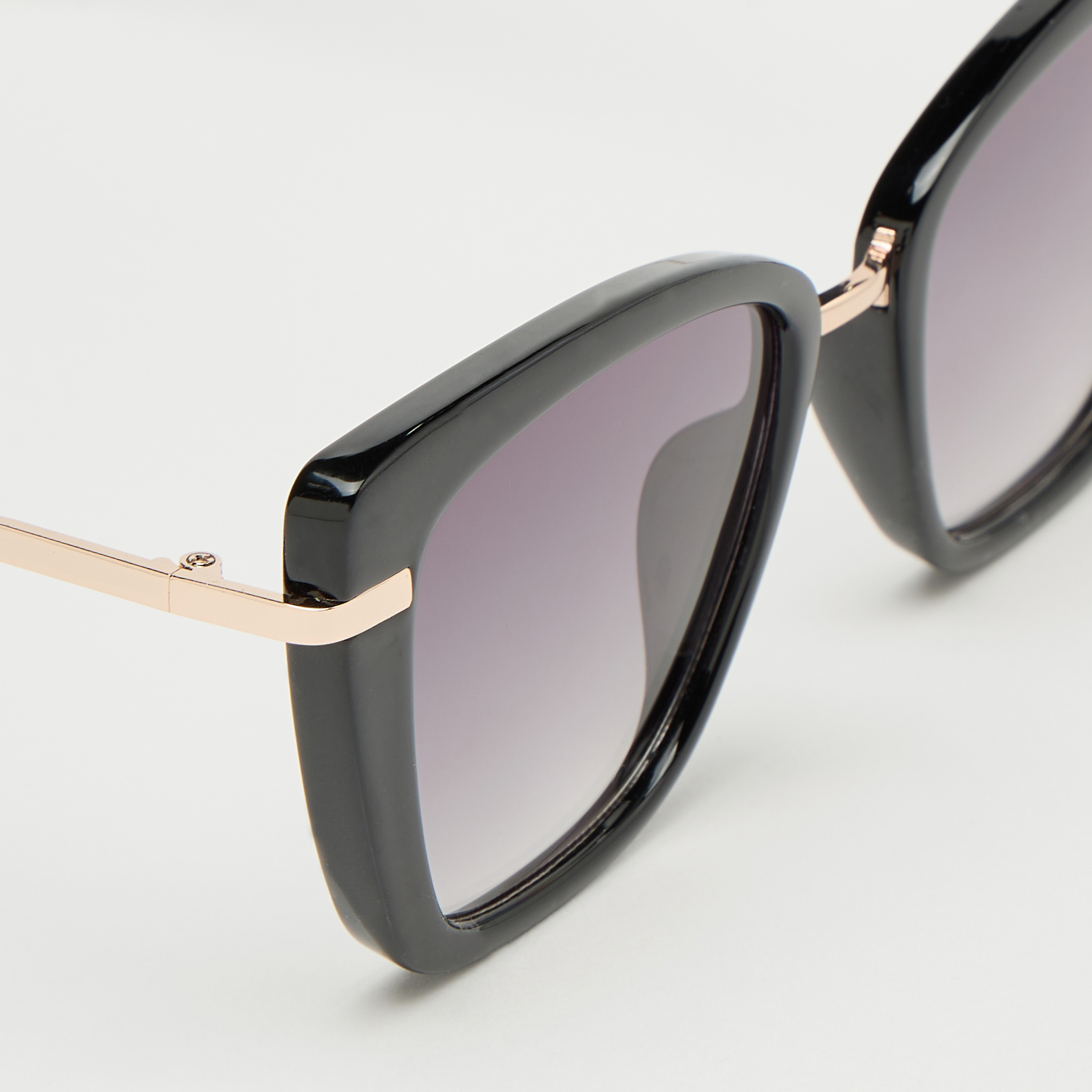 نظّارة شمسية بعدسات ملونة وإطار كامل-women-sunglasses-image-4