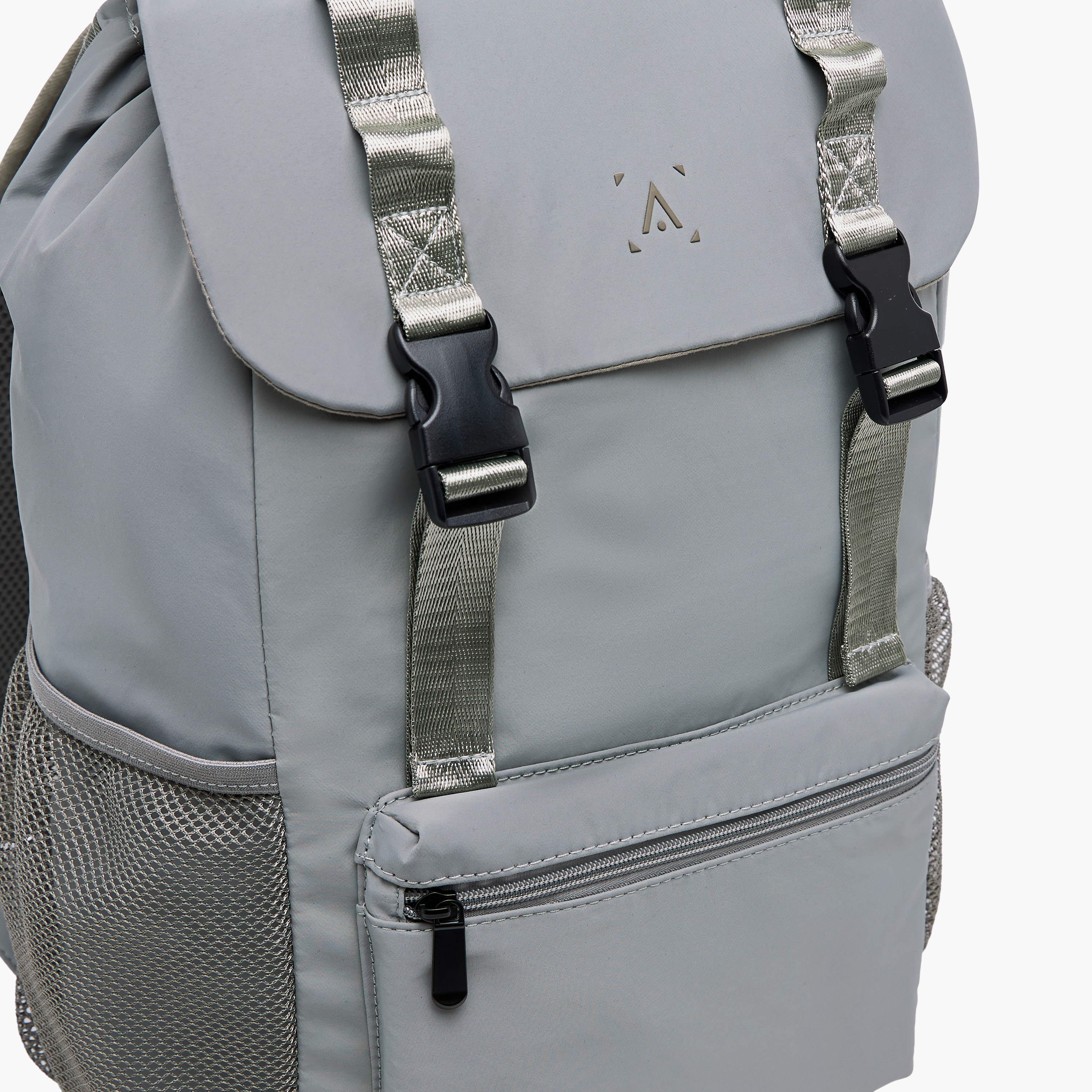 شنطة ظهر بأحزمة كتف قابلة للتعديل وإبزيم إغلاق - 27x16x45 سم-women-bagsandwallets-backpacks-image-6