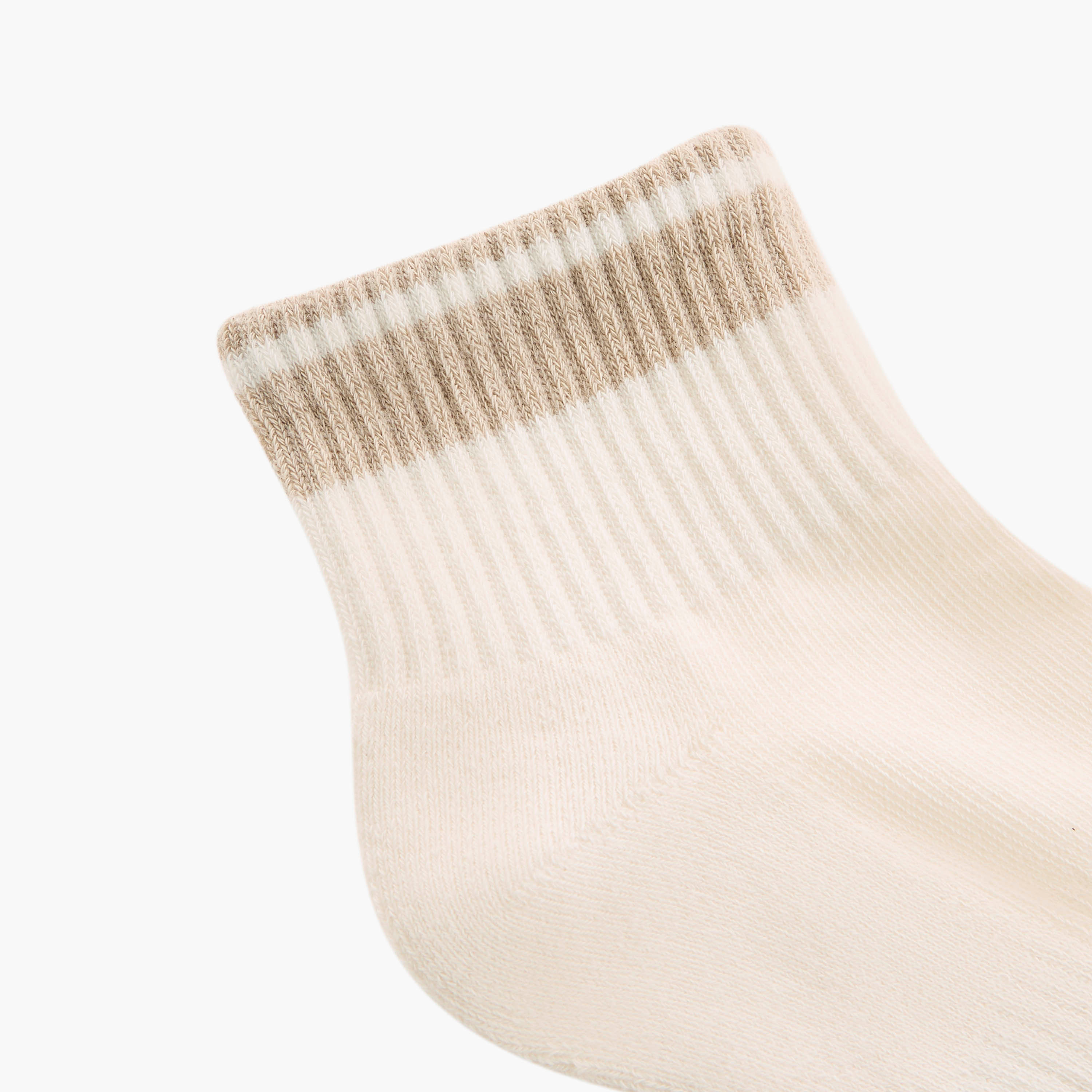 طقم جوارب مضلعة 3 أزواج بطول متوسط وحماية من البكتيريا-women-socksandstockings-image-5