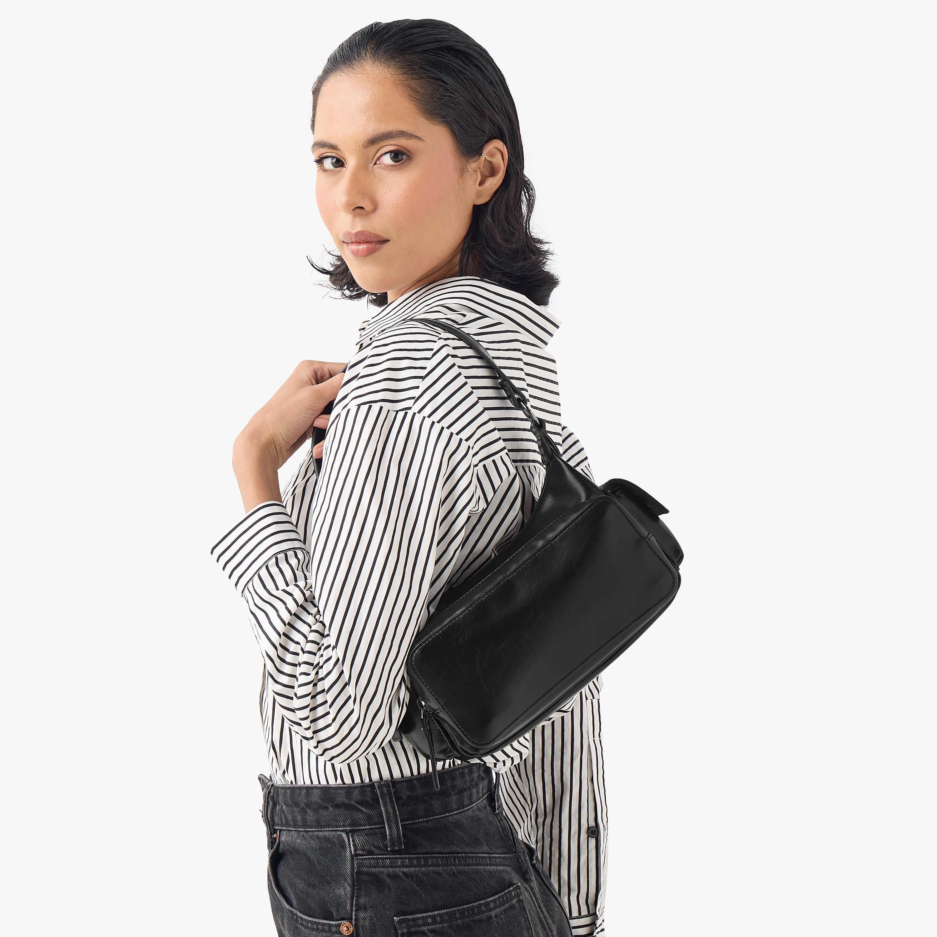 شنطة كتف بجيوب متعددة وسحاب إغلاق-women-bagsandwallets-handbags-image-2