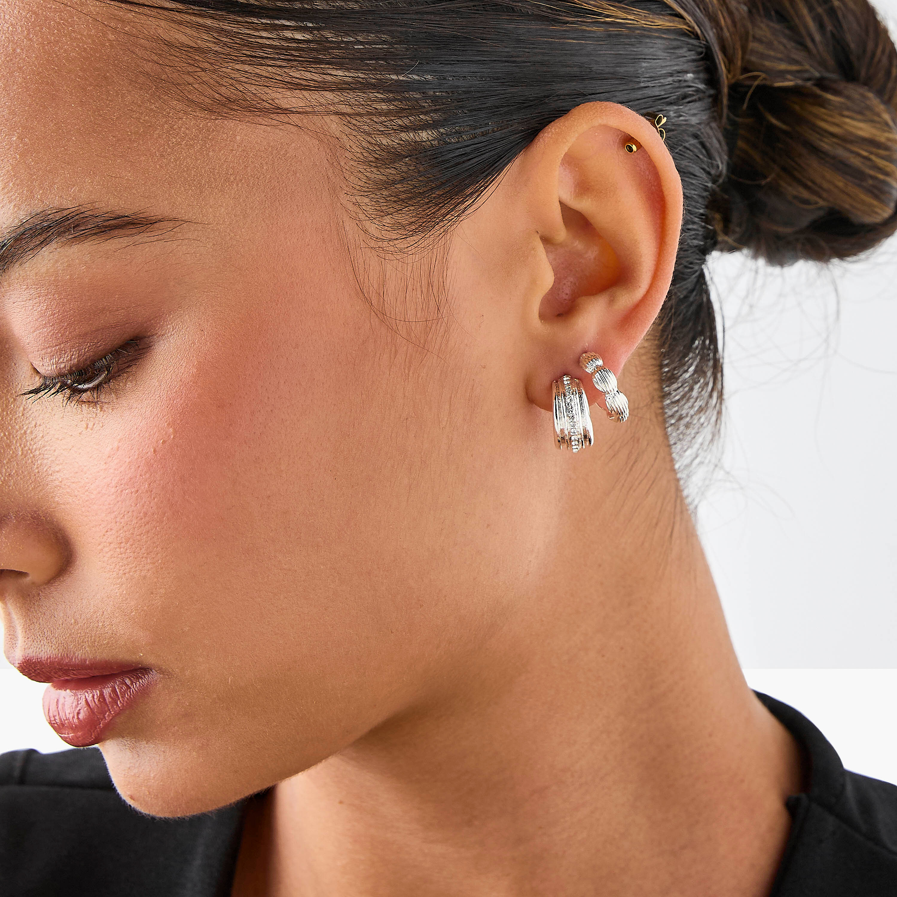 Set of 15 - Assorted Earrings with Pushback Closure-women-watchesandjewellery-jewellery-earrings-image-2