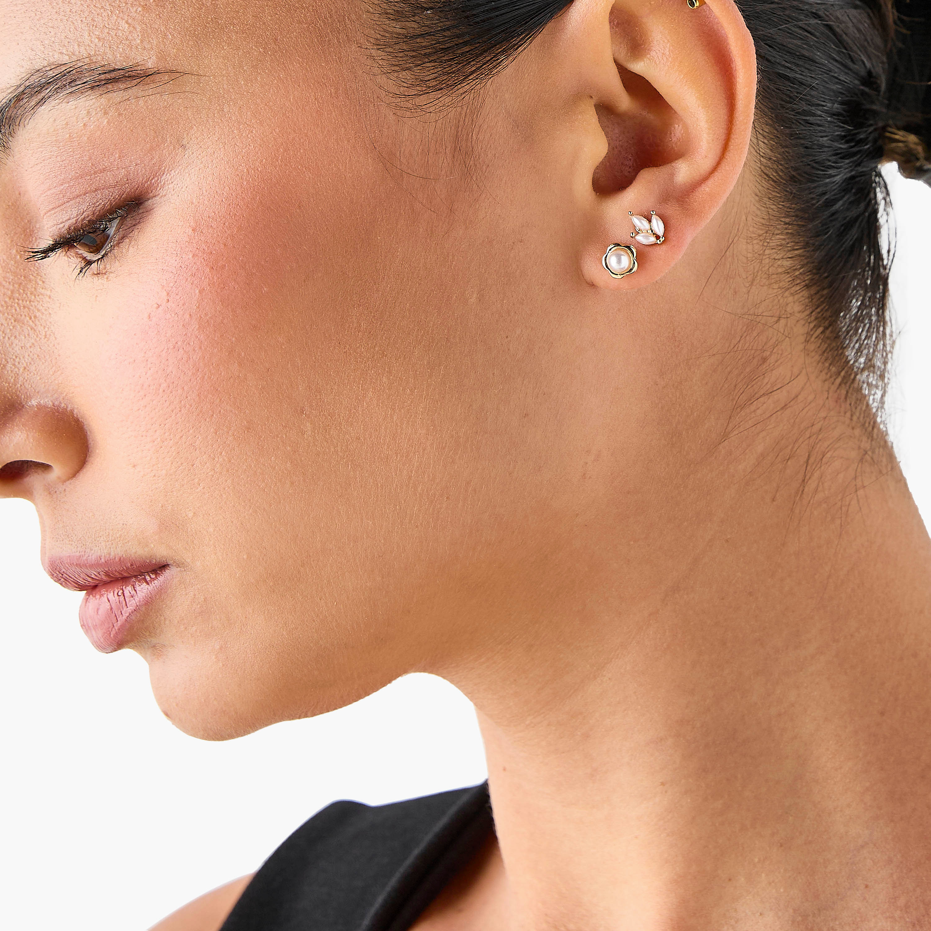 Set of 20 - Embellished Stud Earrings with Pushback Closure-women-watchesandjewellery-jewellery-earrings-image-2