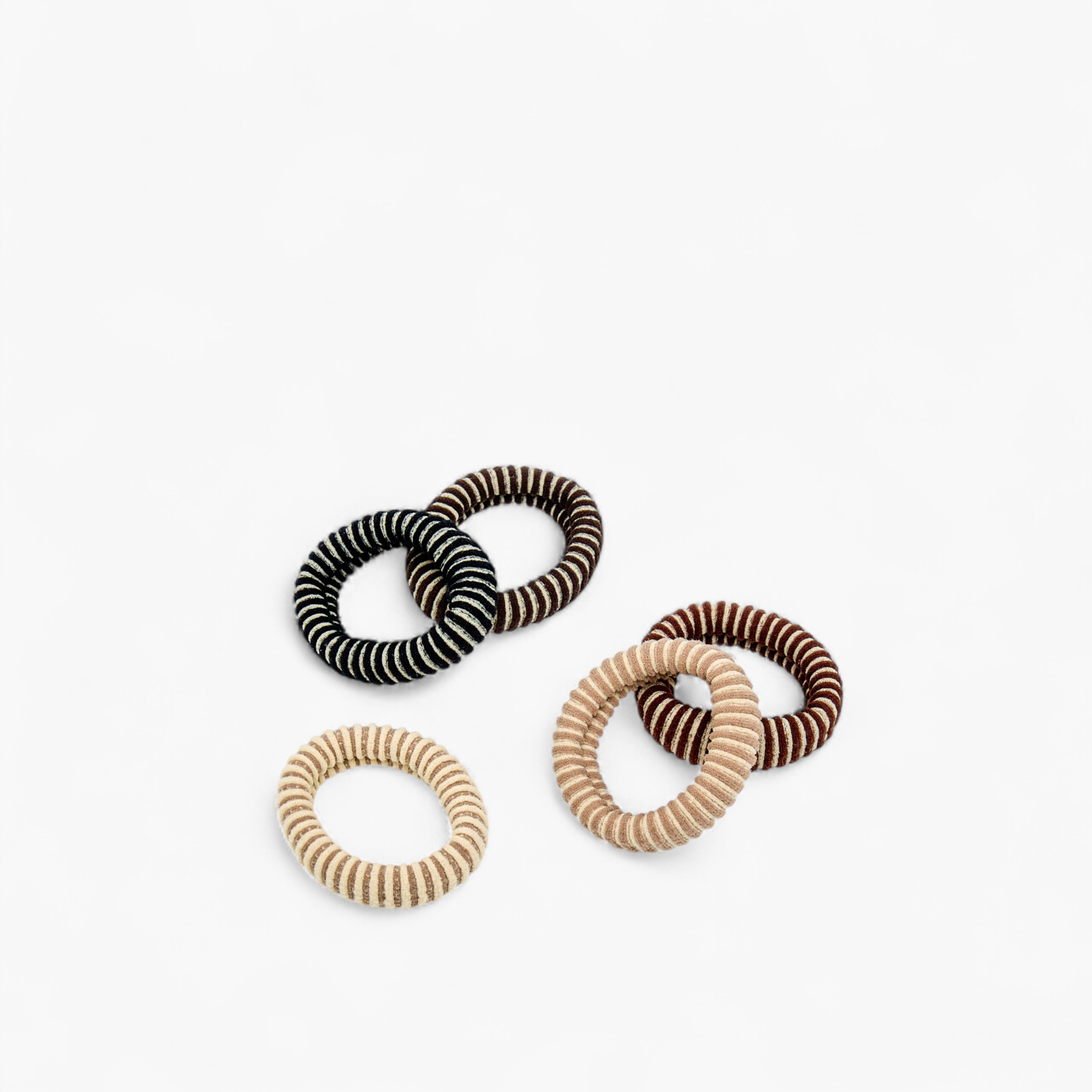 Pack of 5 Ribbed Fabric Hair Scrunchie-women-hairaccessories-scrunchies-image-4
