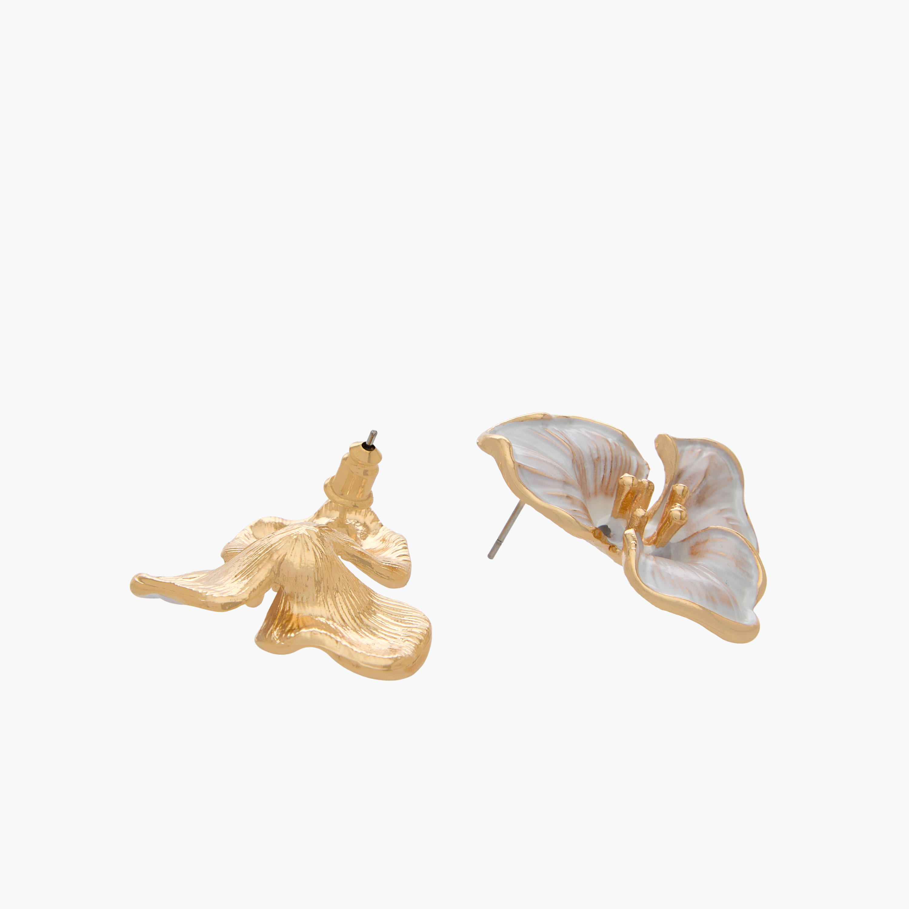 Metallic Floral Stud Earrings with Pushback Closure-women-watchesandjewellery-jewellery-earrings-image-3