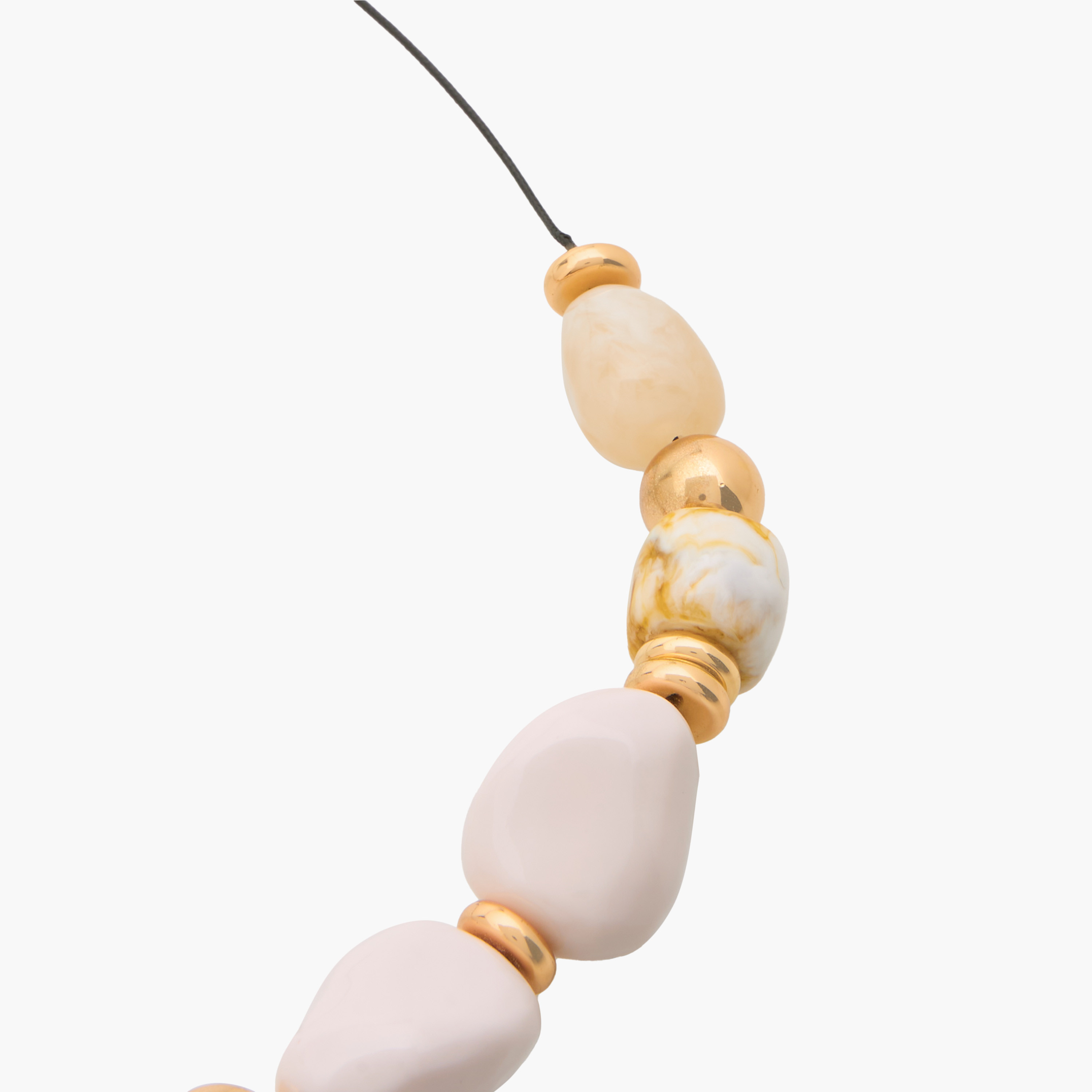 قلادة راتنج أنيقة بخرز معدني-women-watchesandjewellery-jewellery-necklacesandpendants-image-5