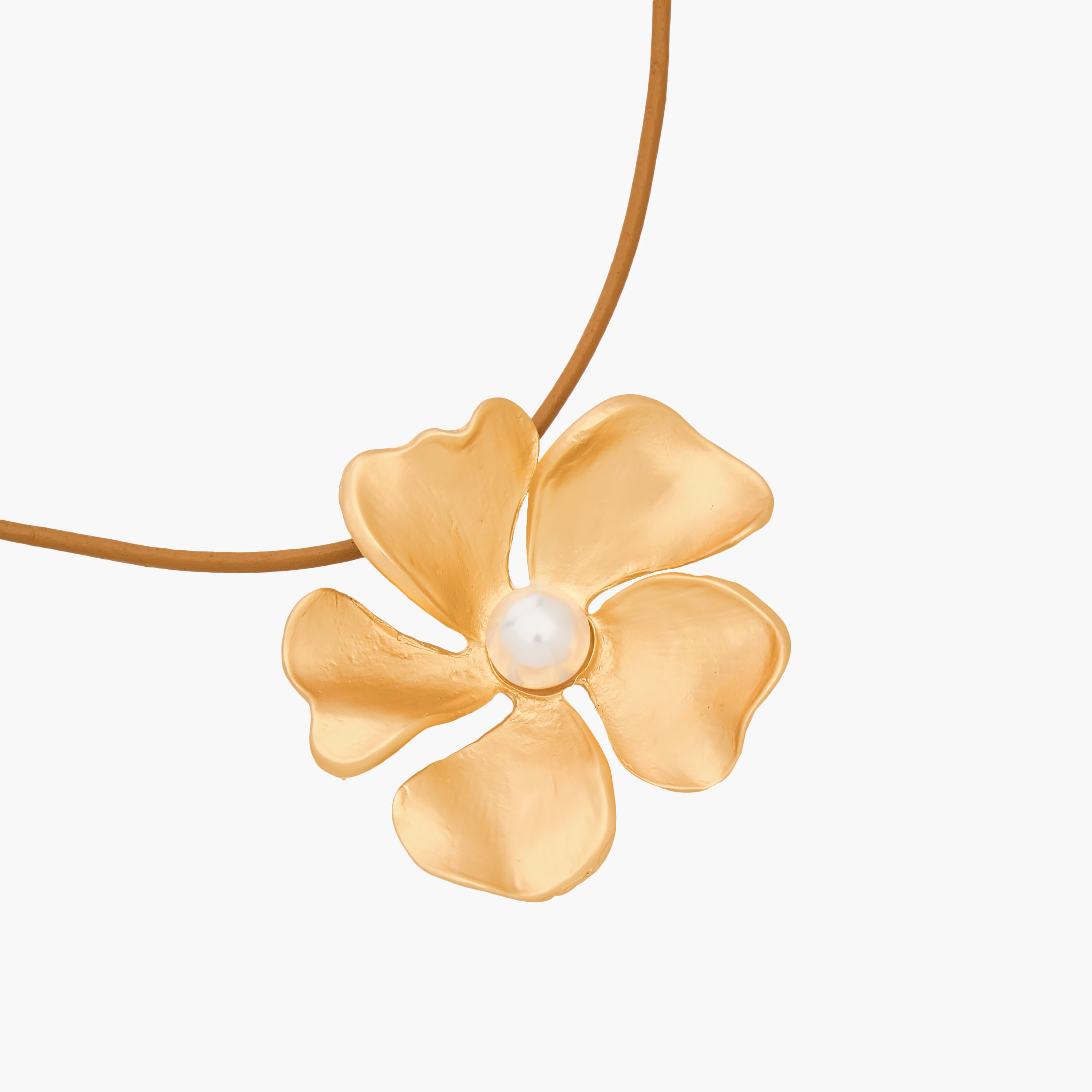 Metal Floral Pendant Necklace-women-watchesandjewellery-jewellery-necklacesandpendants-image-5