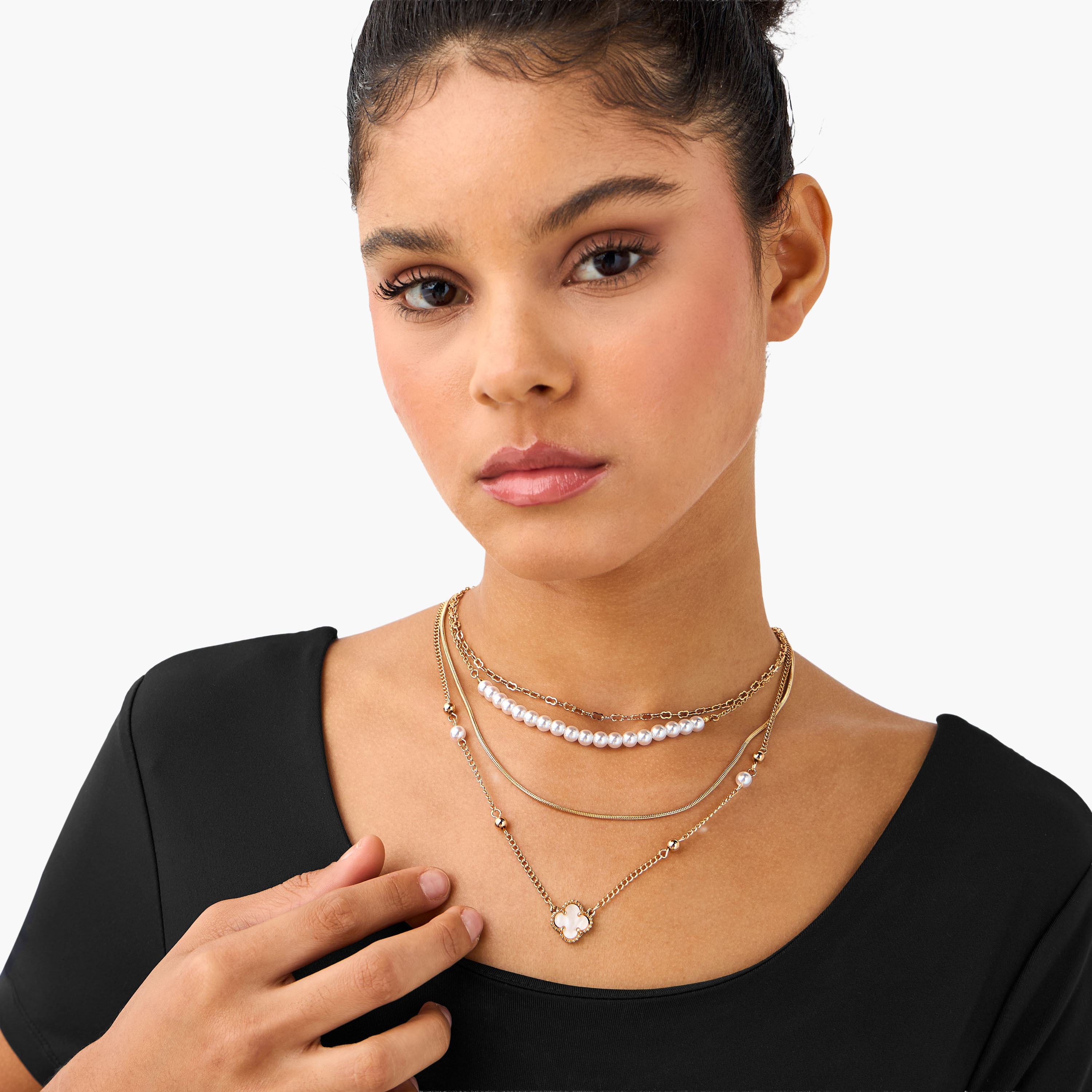 Metal Layered Pendant Necklace-women-watchesandjewellery-jewellery-necklacesandpendants-image-2
