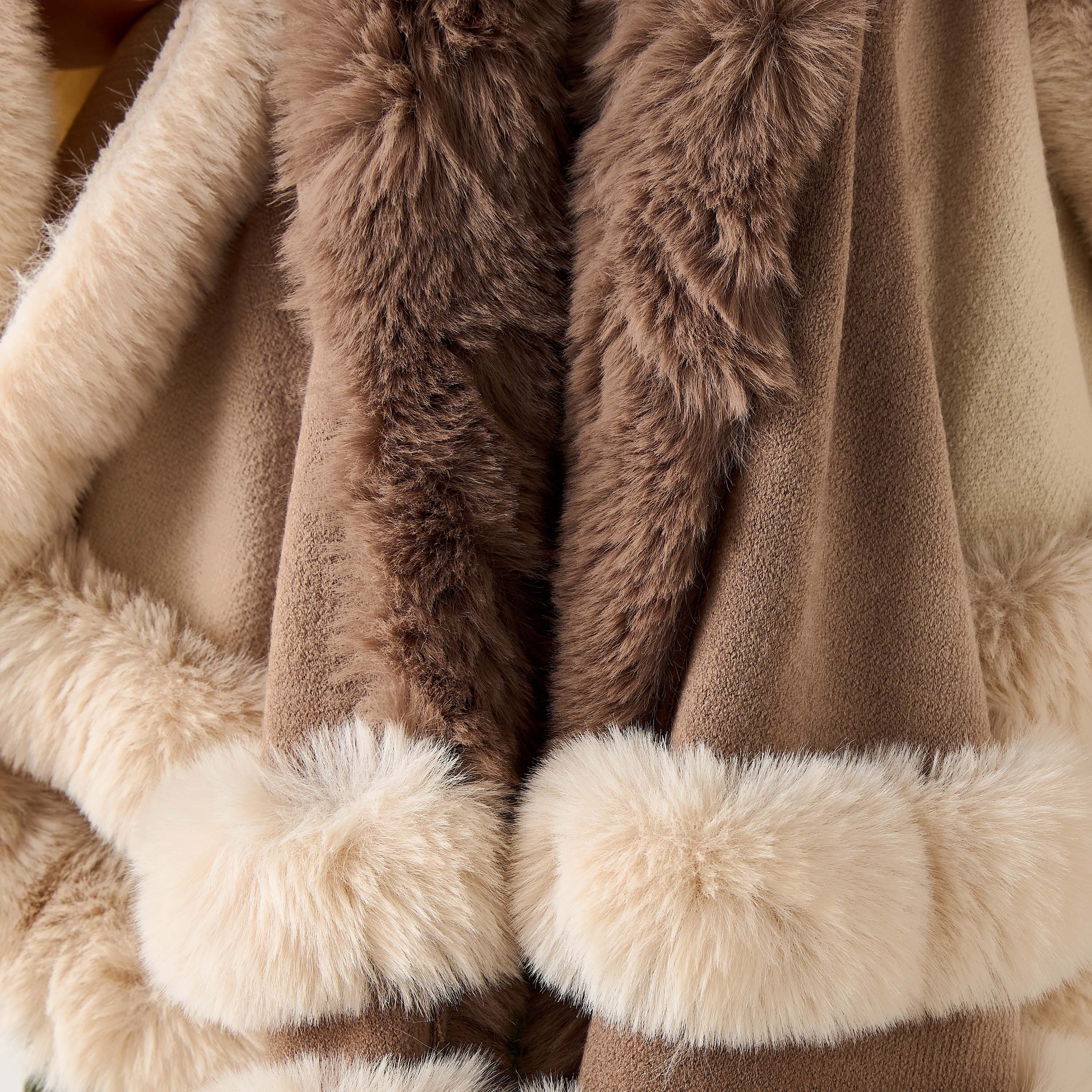 Scarf Cape Shaped with Ombre Fur Trim Design-women-winterwear-scarves-image-5