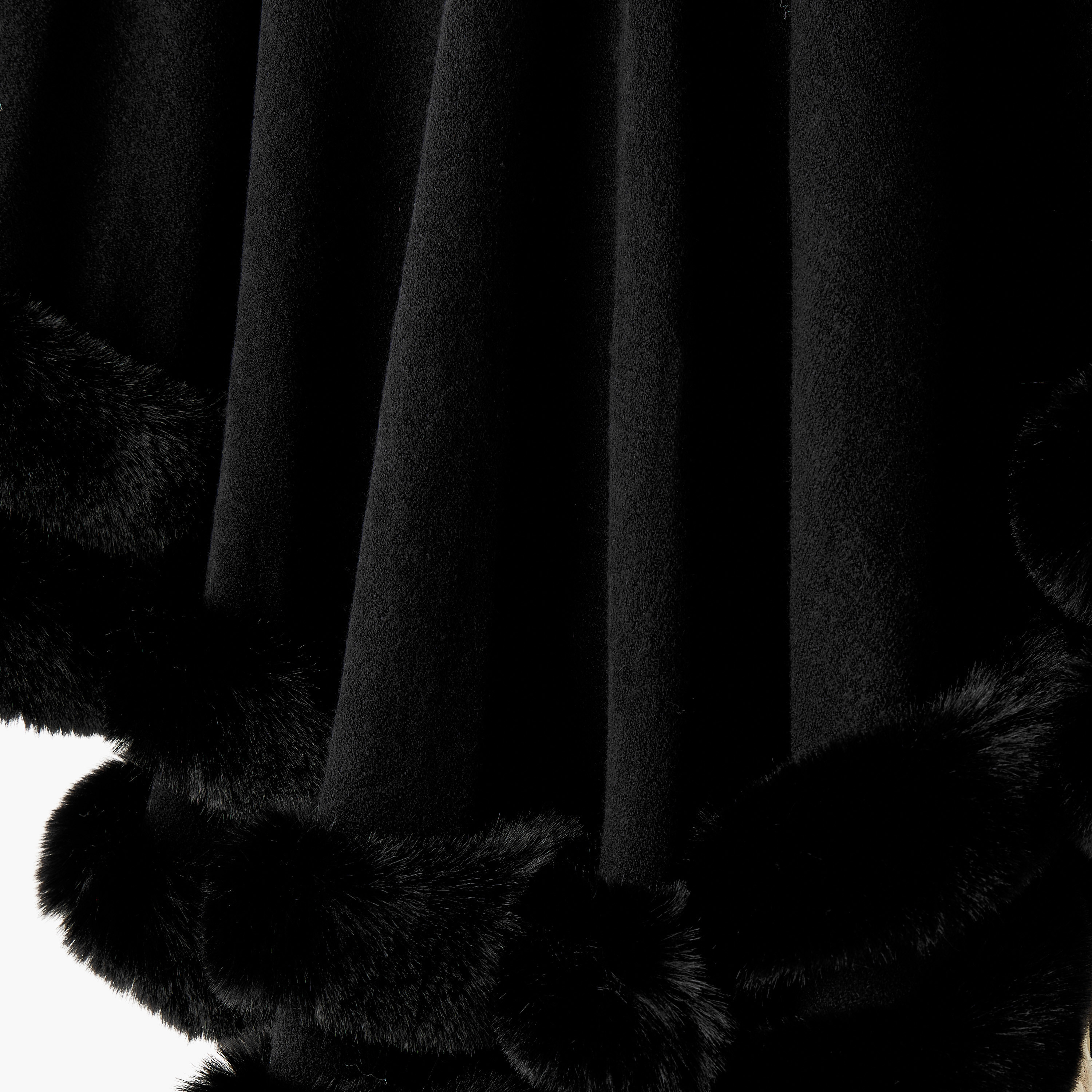 Scarf Cape Shaped with Fur Trim Design-women-winterwear-scarves-image-5