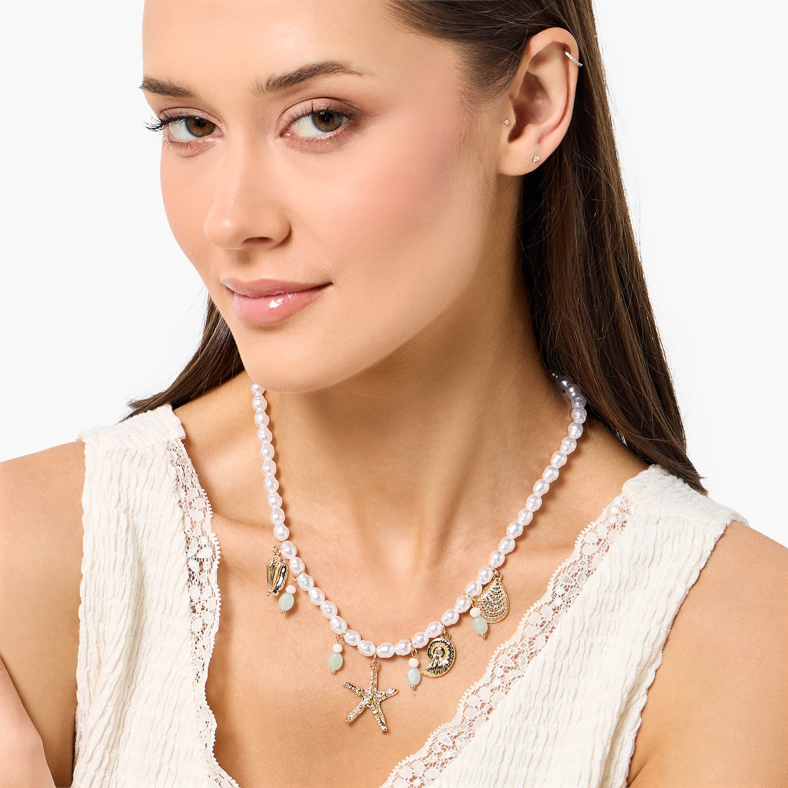 عقد لؤلؤي ذهبي بتفاصيل دلايات-women-watchesandjewellery-jewellery-necklacesandpendants-image-2