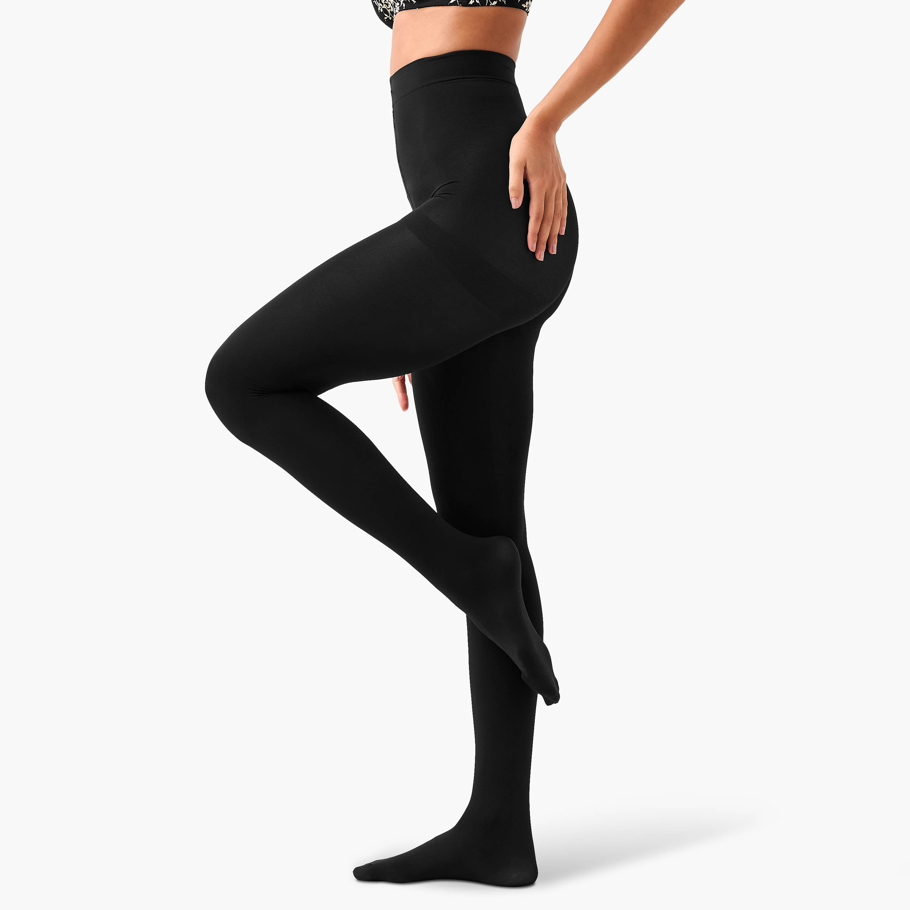 جوارب قطنية طويلة لراحة مثالية-women-socksandstockings-image-1