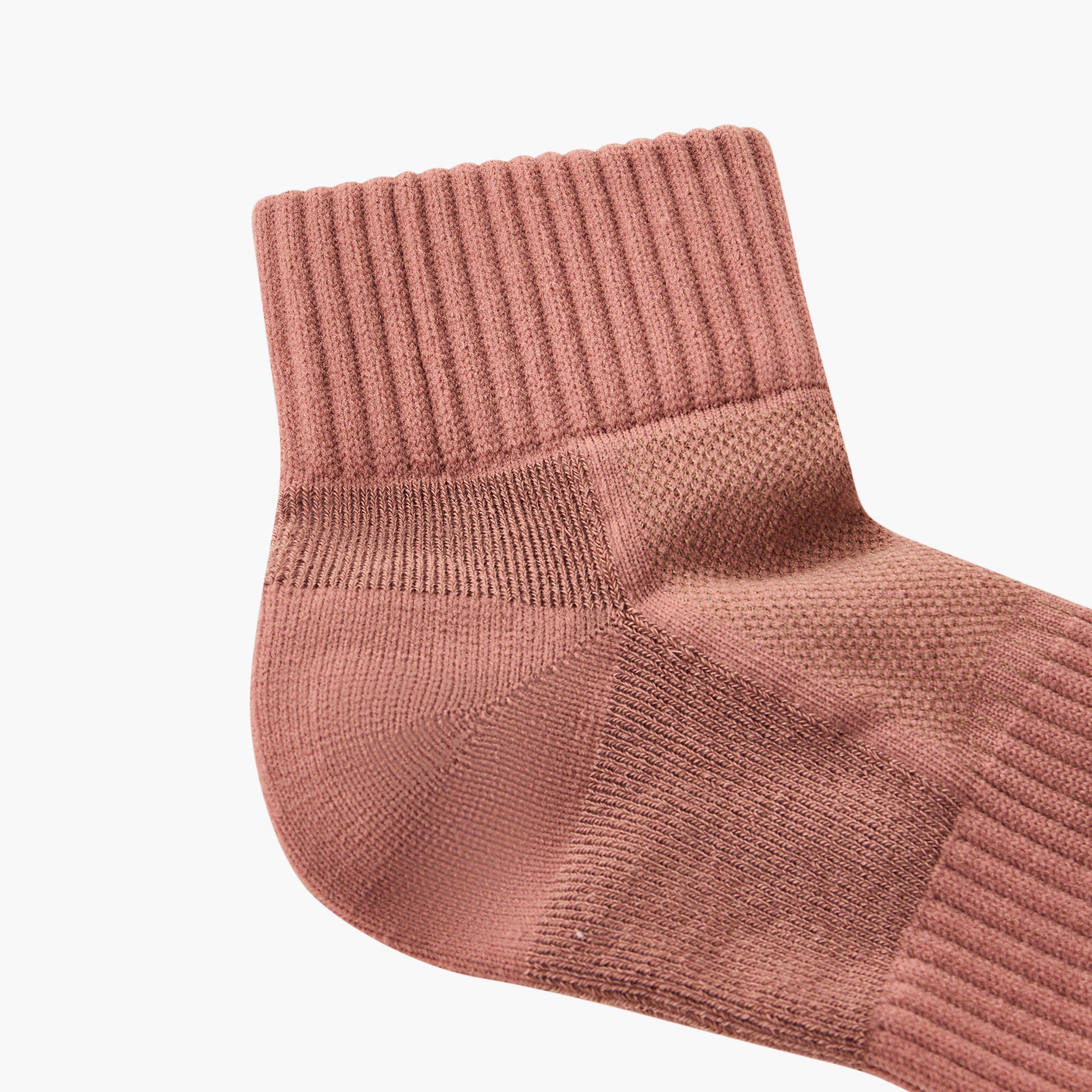 طقم جوارب رياضية 3 أزواج بطول الكاحل-women-socksandstockings-image-3