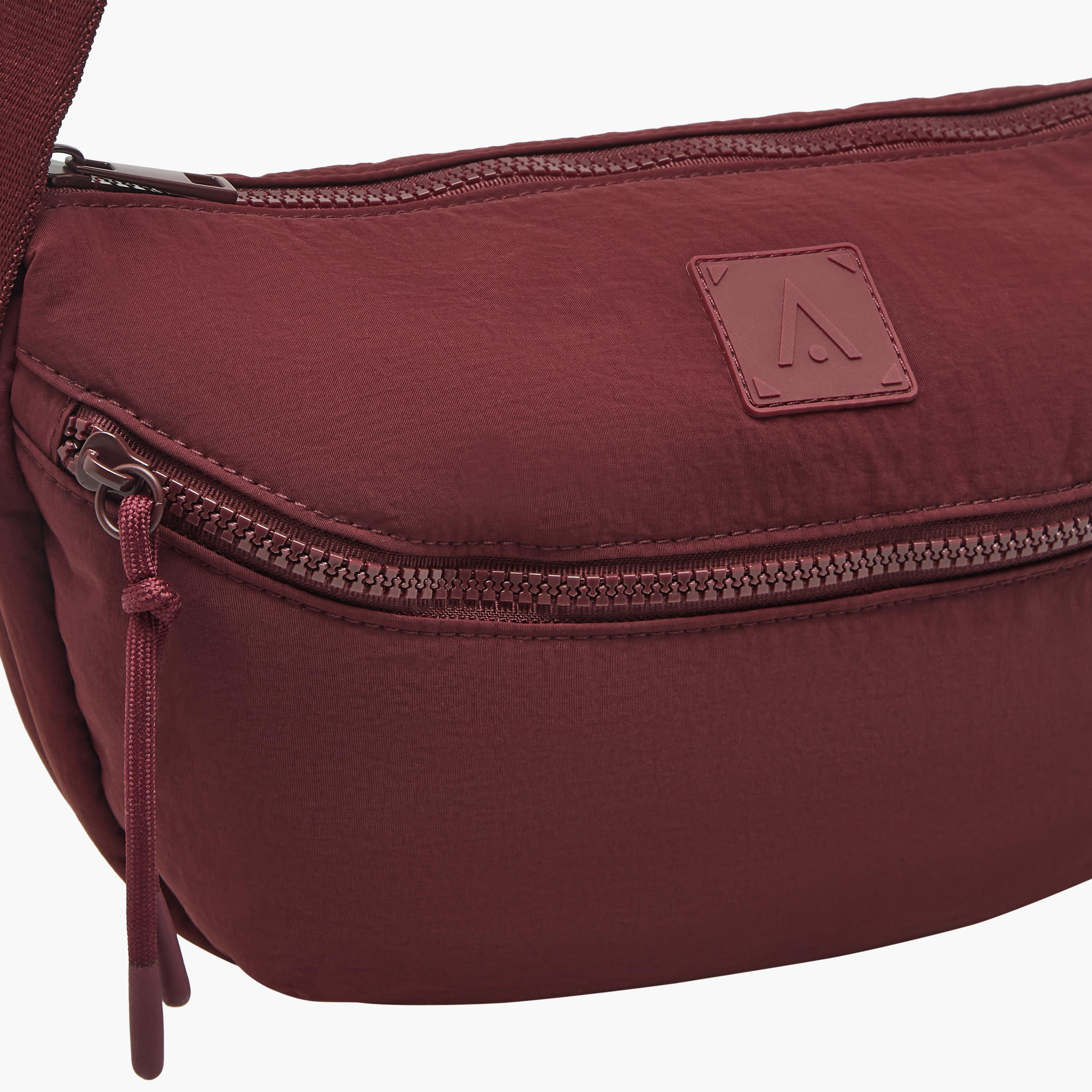شنطة كروس بودي بارزة الملمس بسحاب إغلاق-women-bagsandwallets-handbags-image-5