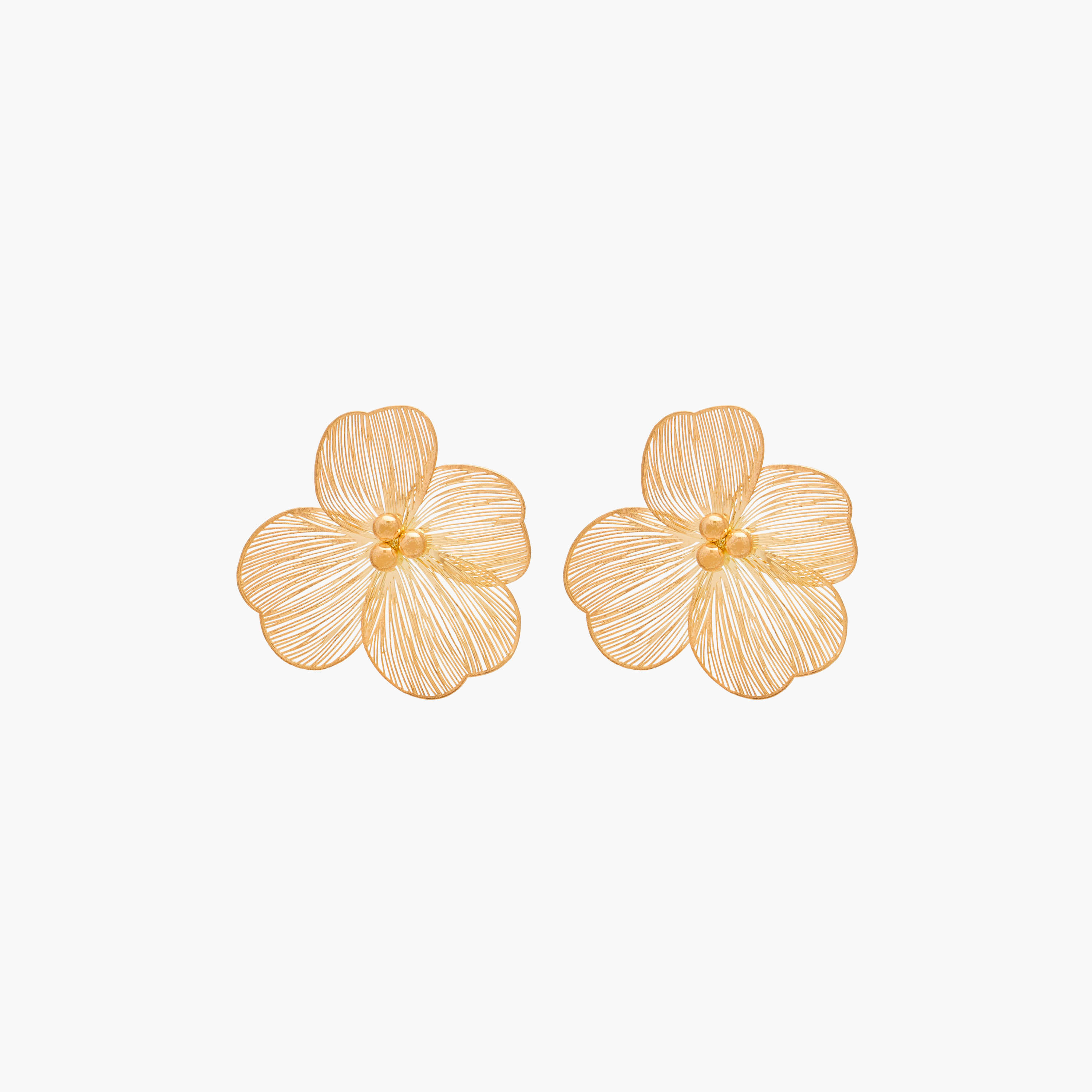 حلق بتصميم زهري ذهبي اللون وبمكبس إغلاق خلفي من جلو-women-watchesandjewellery-jewellery-earrings-image-1