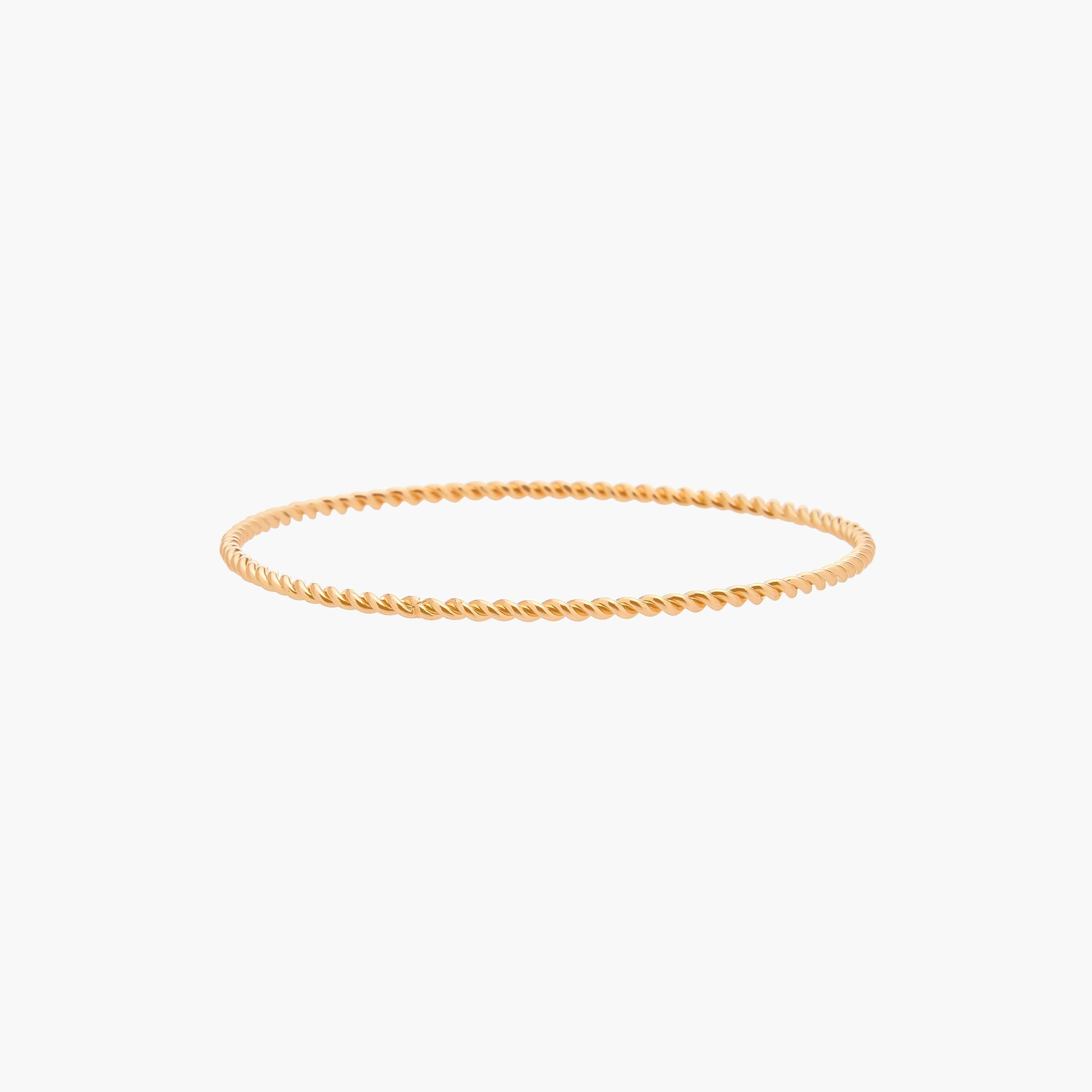 أساور متنوعة بلون ذهبي من جلو - عبوة 6 قطع-women-watchesandjewellery-jewellery-banglesandbracelets-image-4