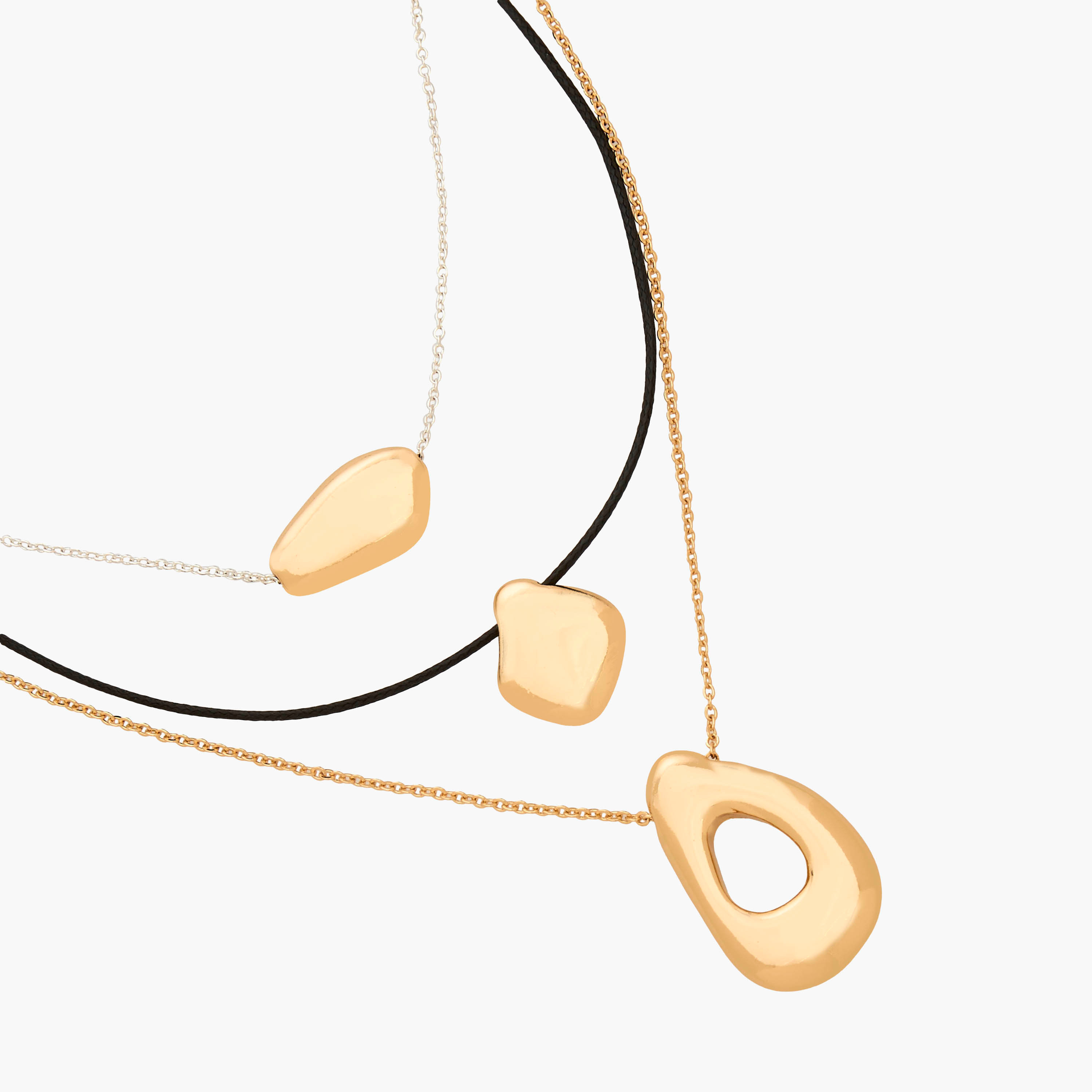 عقد ميتاليك ثلاثي الطبقات-women-watchesandjewellery-jewellery-necklacesandpendants-image-4